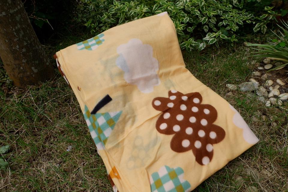 ผ้าห่มสำลียี่ห้อ4season 5 ฟุต ผืนละ 56 บ. ส่ง 120 ผืน ขึ้นไป