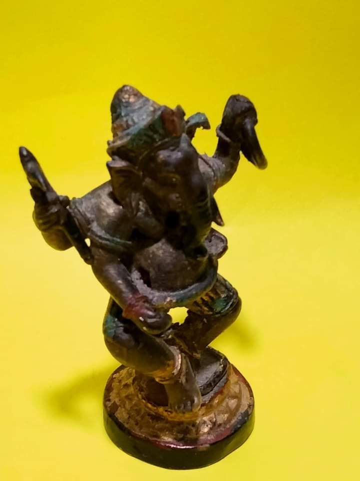 พระพิฆเนศปางร่ายรำ หรือปาง นาฏศิลป์ เนื้อทองเหลือง ขนาดเล็ก