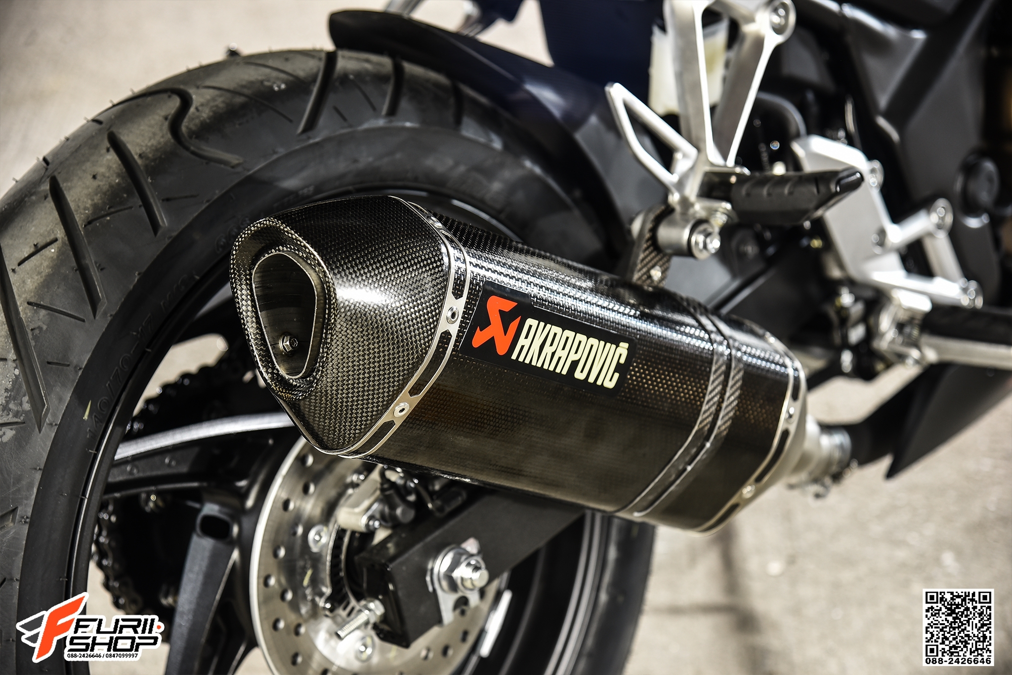 ท่อมอเตอร์ไซค์ AKRAPOVIC CARBON FOR HONDA CBR300R ท่อแต่ง ท่อสูตร ท่อบิ๊กไบค์ ท่อBigbike ท่อไอเสีย