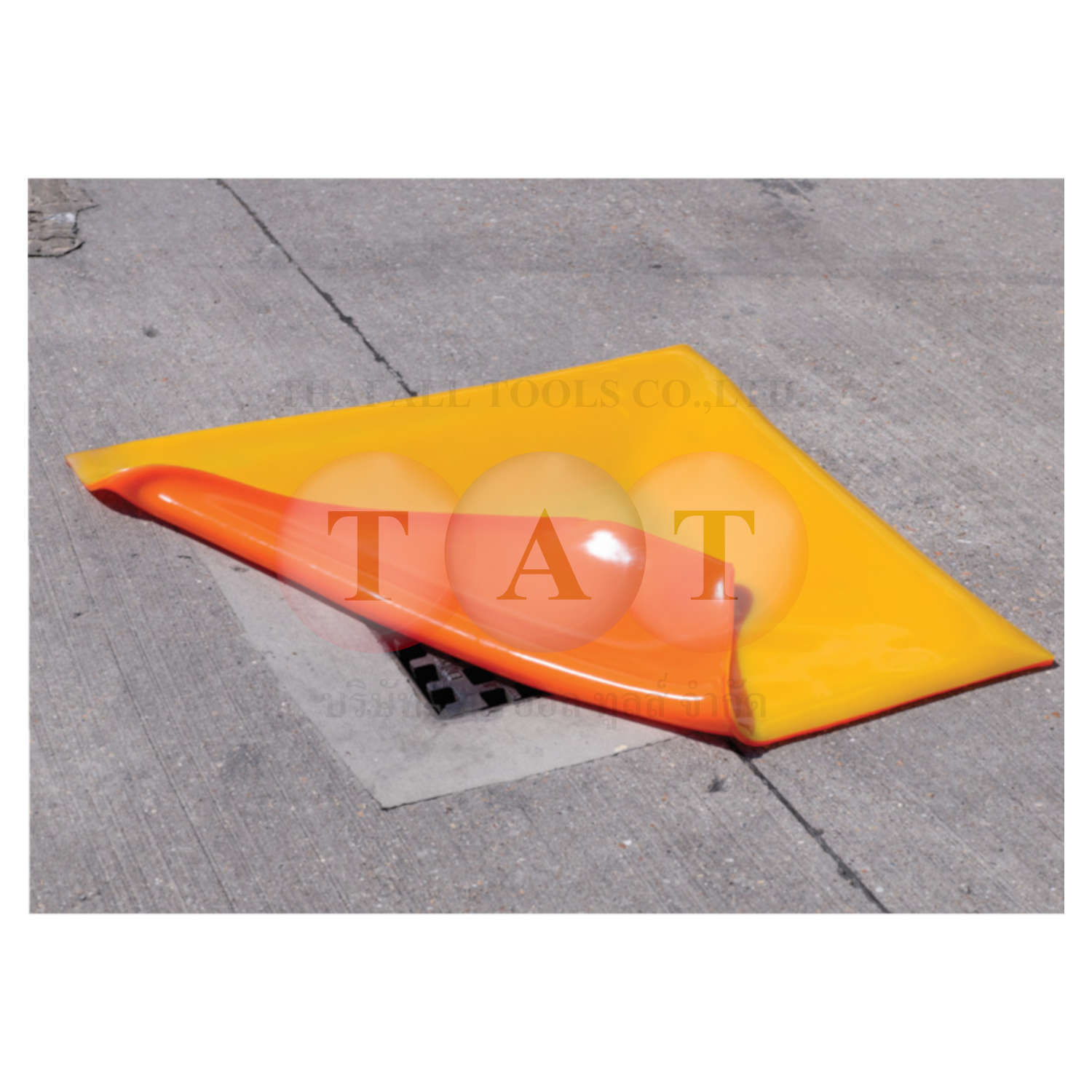 Solent Spill Control.Drain Cover Polyurethane 46x46cm Orange