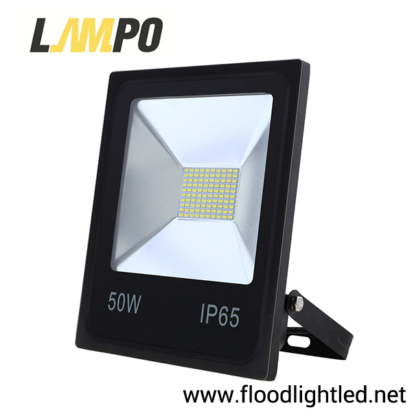 สปอร์ตไลท์ LED 50w รุ่นFIT ยี่ห้อLAMPO (แสงส้ม)