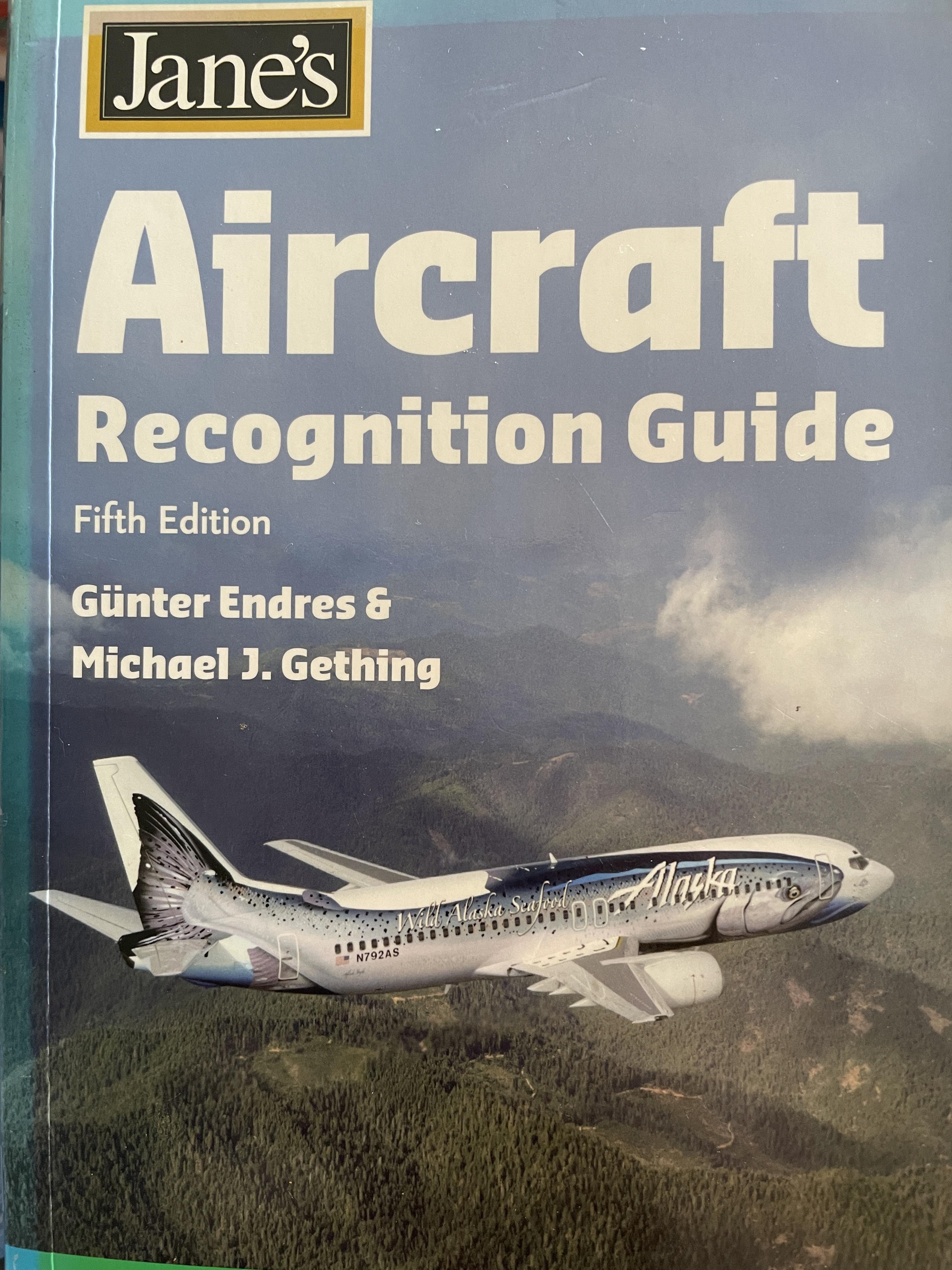 Aircraft. Recognition Guide. พิมพ์ครั้งที่ 5 5,500 กรัม