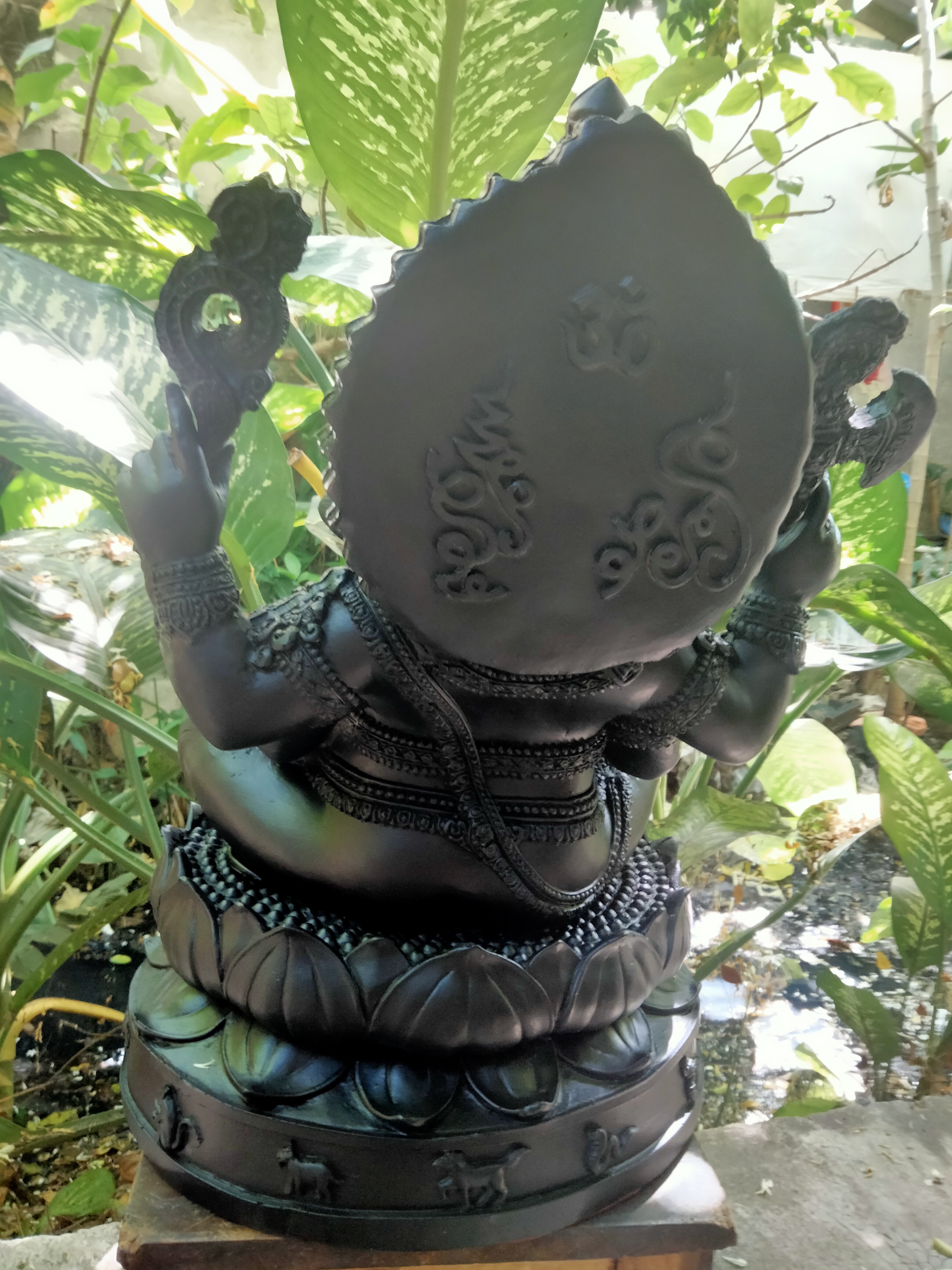 พระพิฆเนศองค์ดำ ราหู เหมาะสำหรับผู้เกิดวันพุธกลางคืนเป็นที่สุด....!!