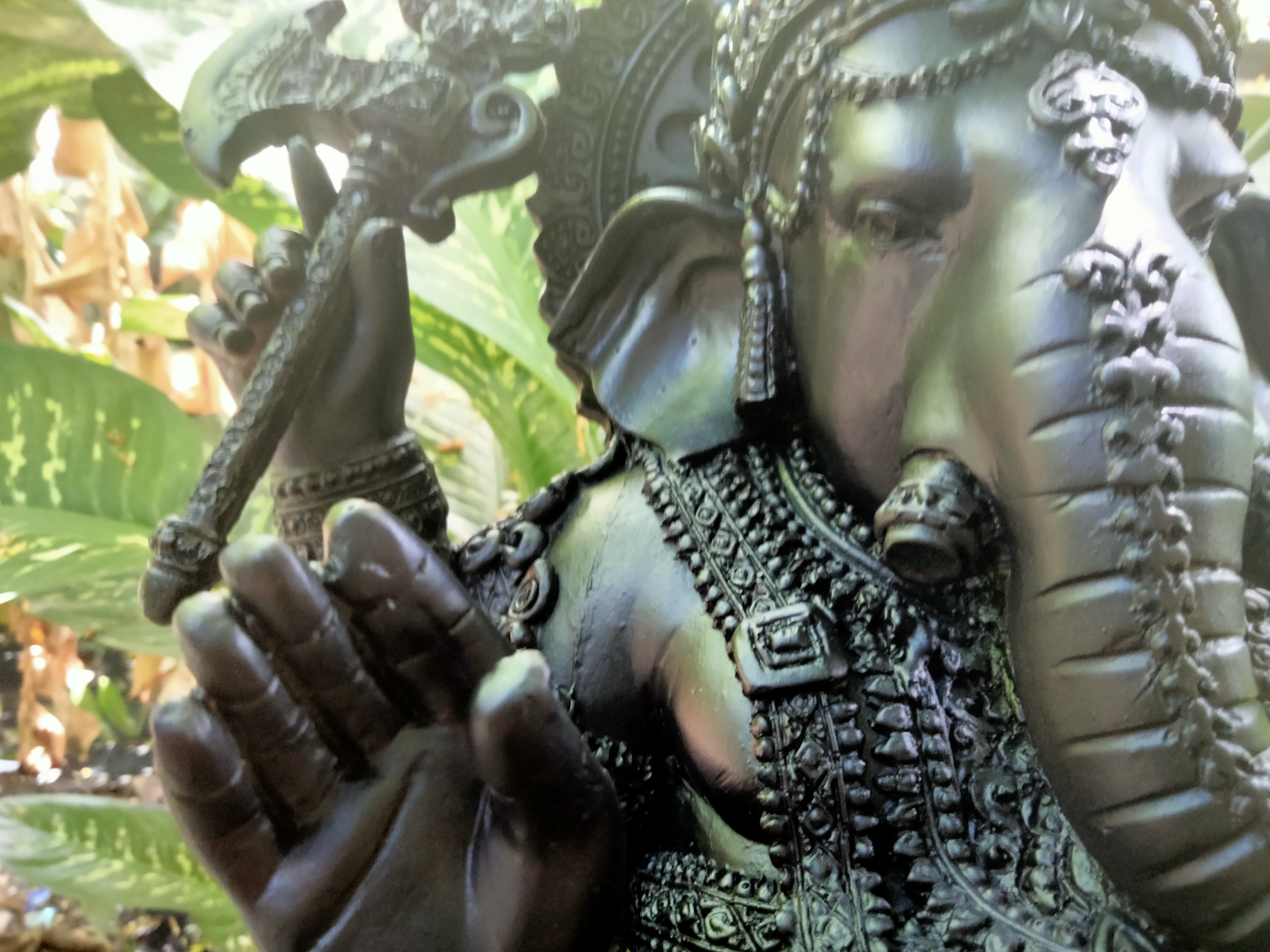 พระพิฆเนศองค์ดำ ราหู เหมาะสำหรับผู้เกิดวันพุธกลางคืนเป็นที่สุด....!!