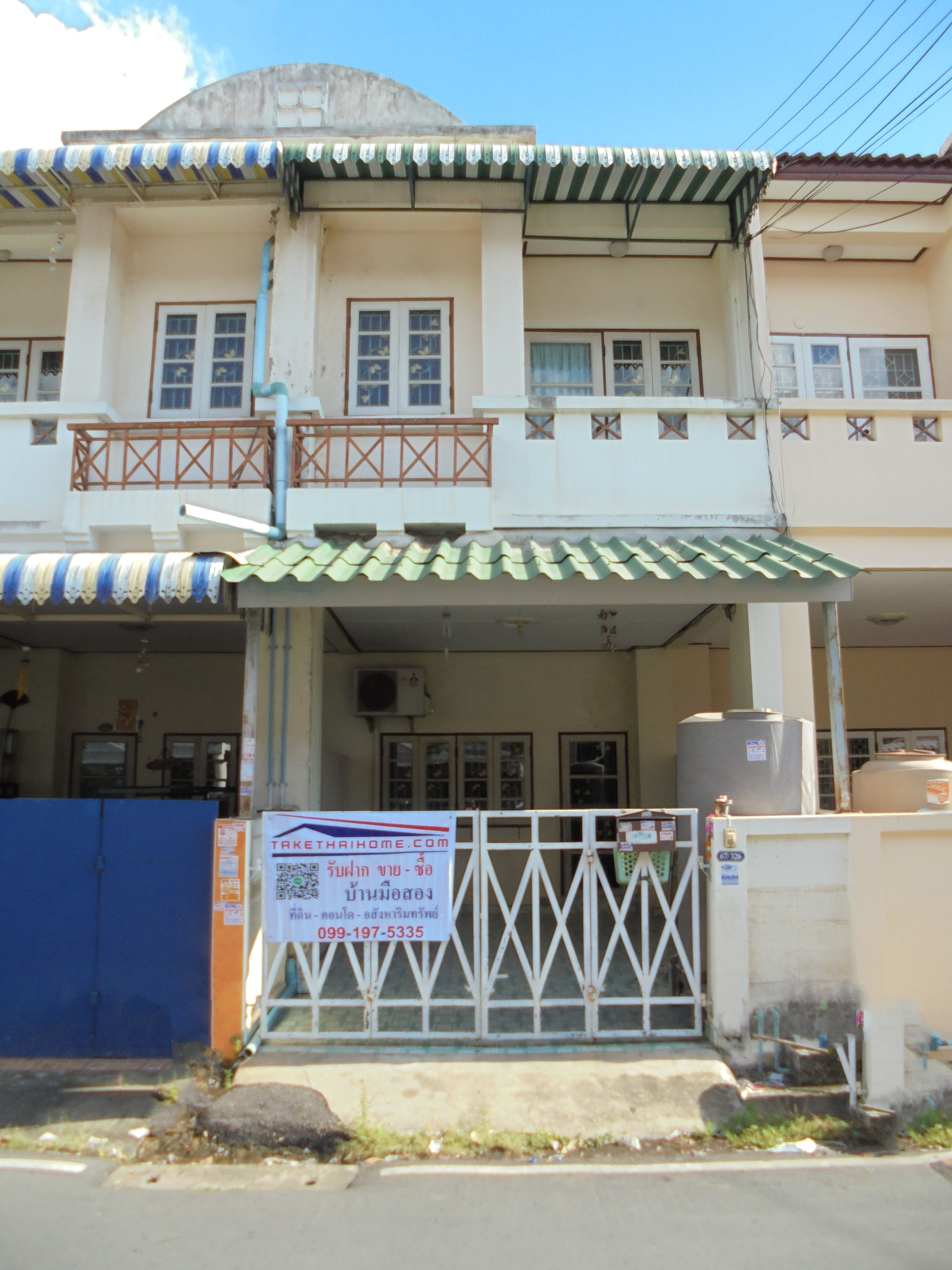 หมู่บ้านบางใหญ่ซิตี้ (ชมผกา) ทาวน์เฮ้าส์ 17ตร.ว. 3 ห้องนอน 2 ห้องน้ำ ถนนกาญจนาภิเษก ตรงข้ามเซนทรัลเวสเกต เดินทางสะดวกติดถนนใหญ่และรถไฟฟ้าสายสีม่วงสถานี ตลาดบางใหญ่