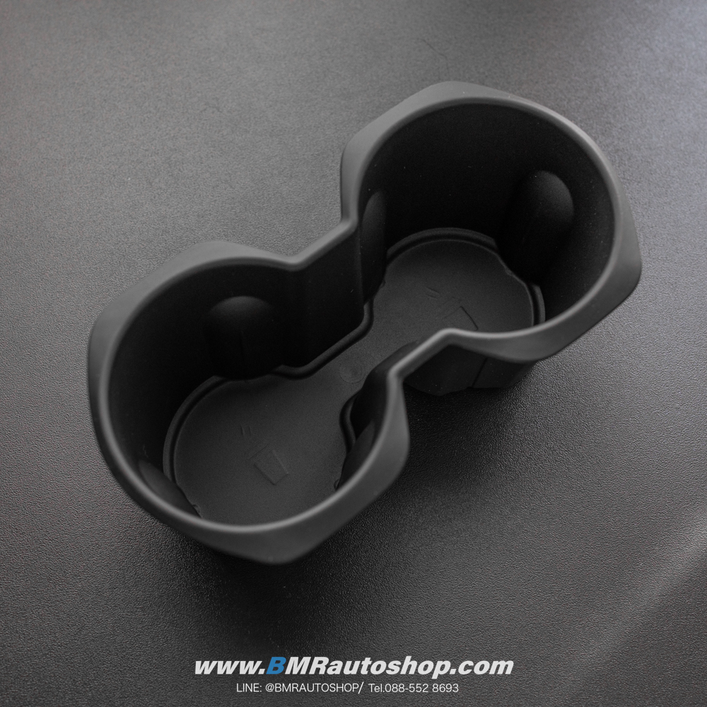 ถ้วยกันรอยหลุมใส่แก้วน้ำ BMW X1 U11 2023+