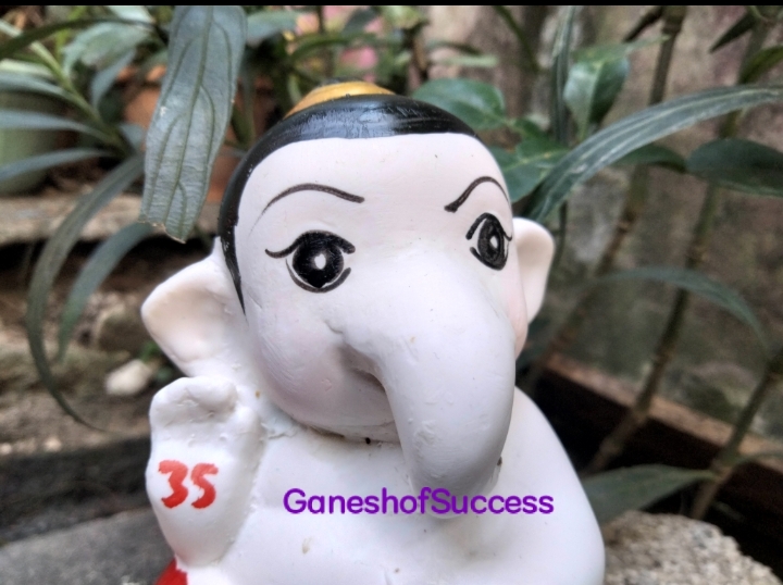 พระพิฆเนศบาละคณปติ ปางเด็ก งานเซรามิค