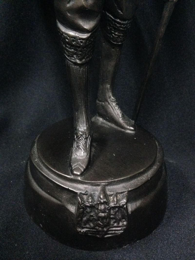 รูปหล่อทองเหลืองรัชกาลที่5