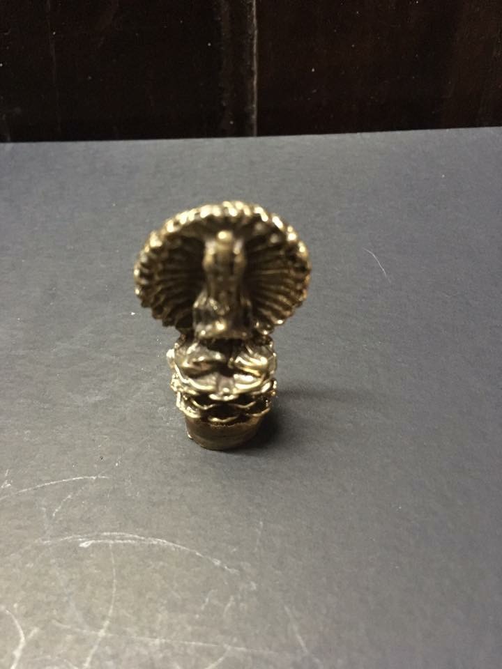 เจ้าแม่กวนอิมพันกร ทองเหลือง