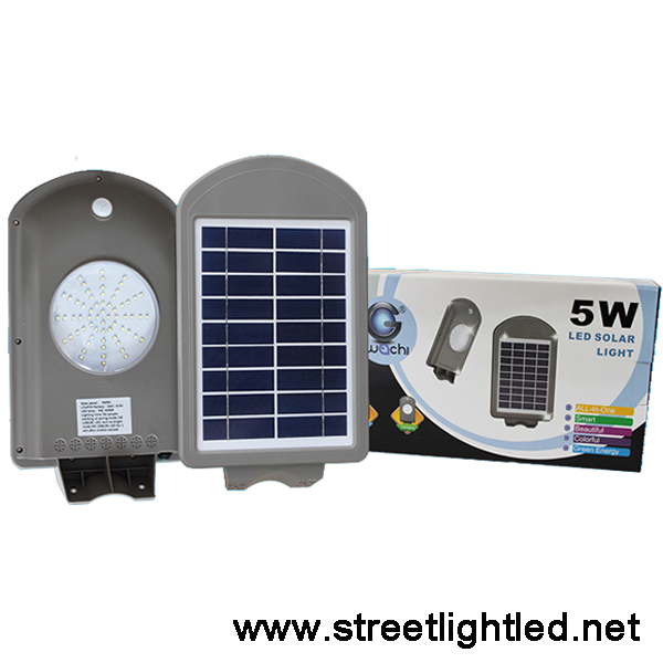 โคมไฟถนนLED โซล่าเซลล์5w iwachi (แสงส้ม)