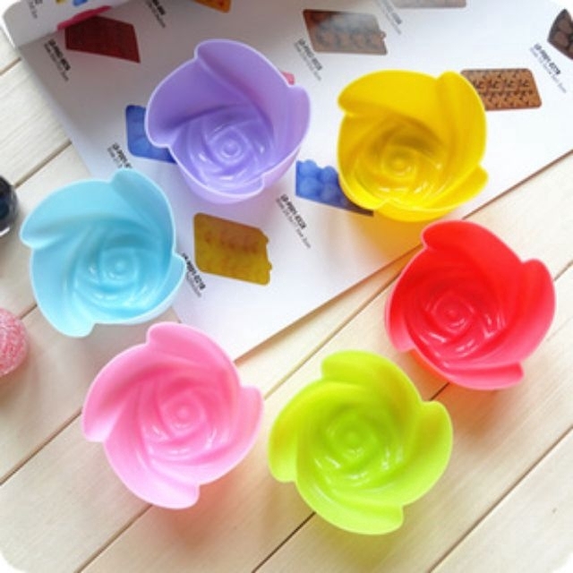 ดอกไม้โหลเลือกแบบ 5 เซน แพ๊ค 12ดอก