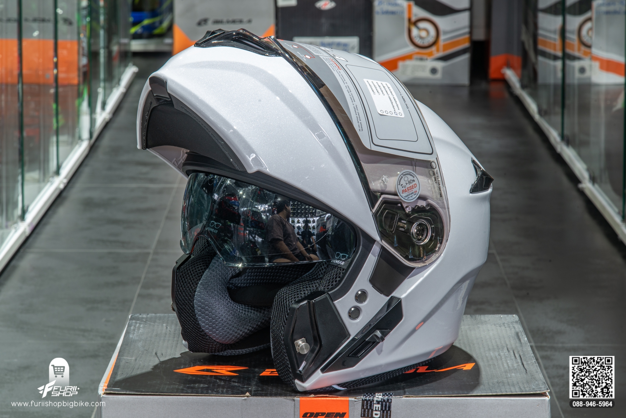 หมวกกันน็อค BIMOLA EXPLORER PLAIN WHITE (GLOSSY)