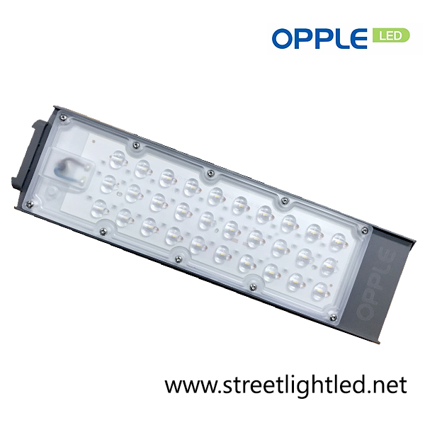 โคมไฟถนน LED 30w ยี่ห้อ Opple (แสงคูลไวท์)