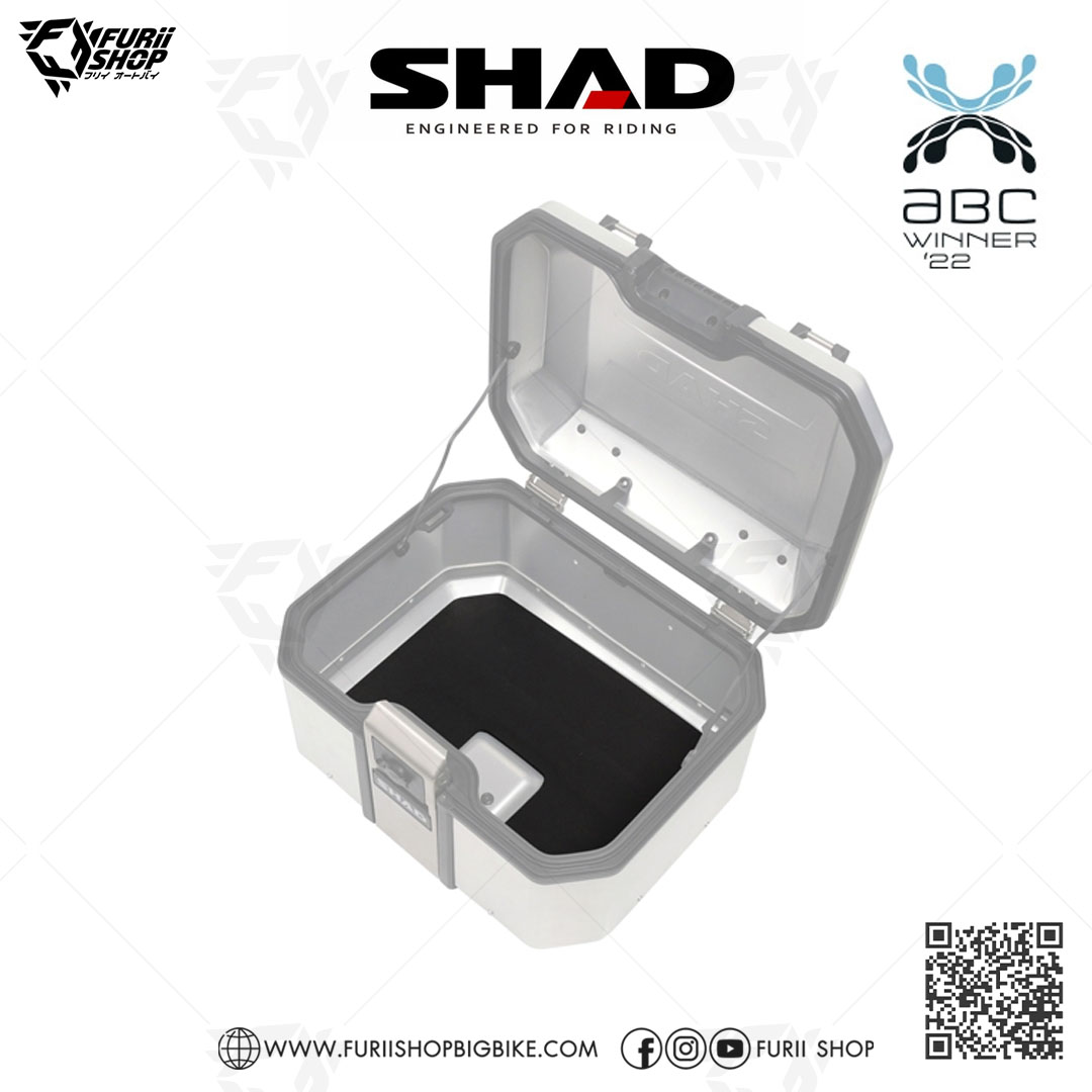 กล่องหลัง SHAD TR55 Silver ขนาด 55 ลิตร (สามารถเก็บหมวกกันน็อคได้ 2 ใบ)