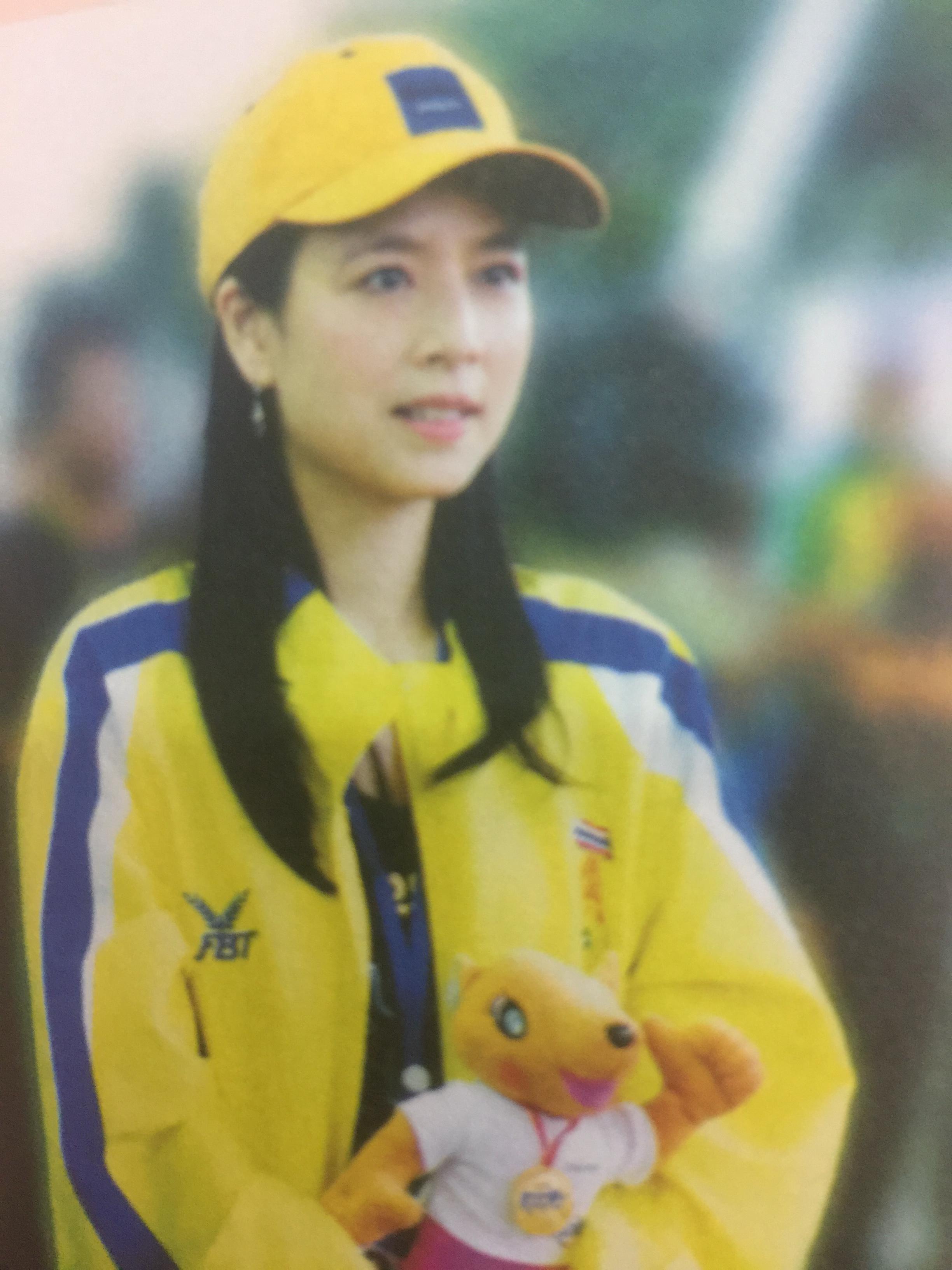 มาดามแป้ง ชีวิตไม่เคยโรยด้วยกุหลาบ. ผู้เขียน นวลพรรณ ล่ำซำ 0 กก.