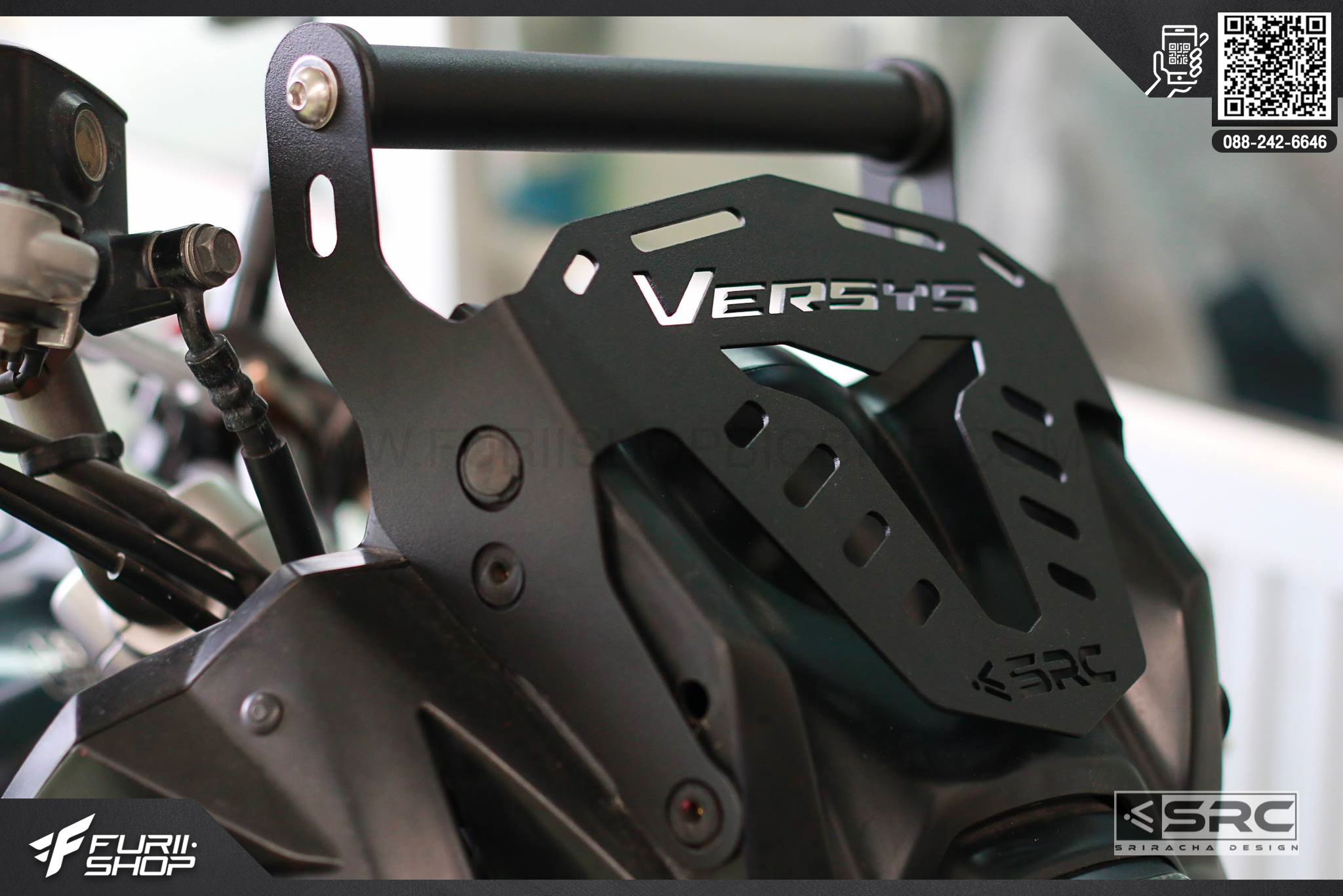 บาร์จับ GPS SRC สีดำ Kawasaki Versys 650 (2010-2014)