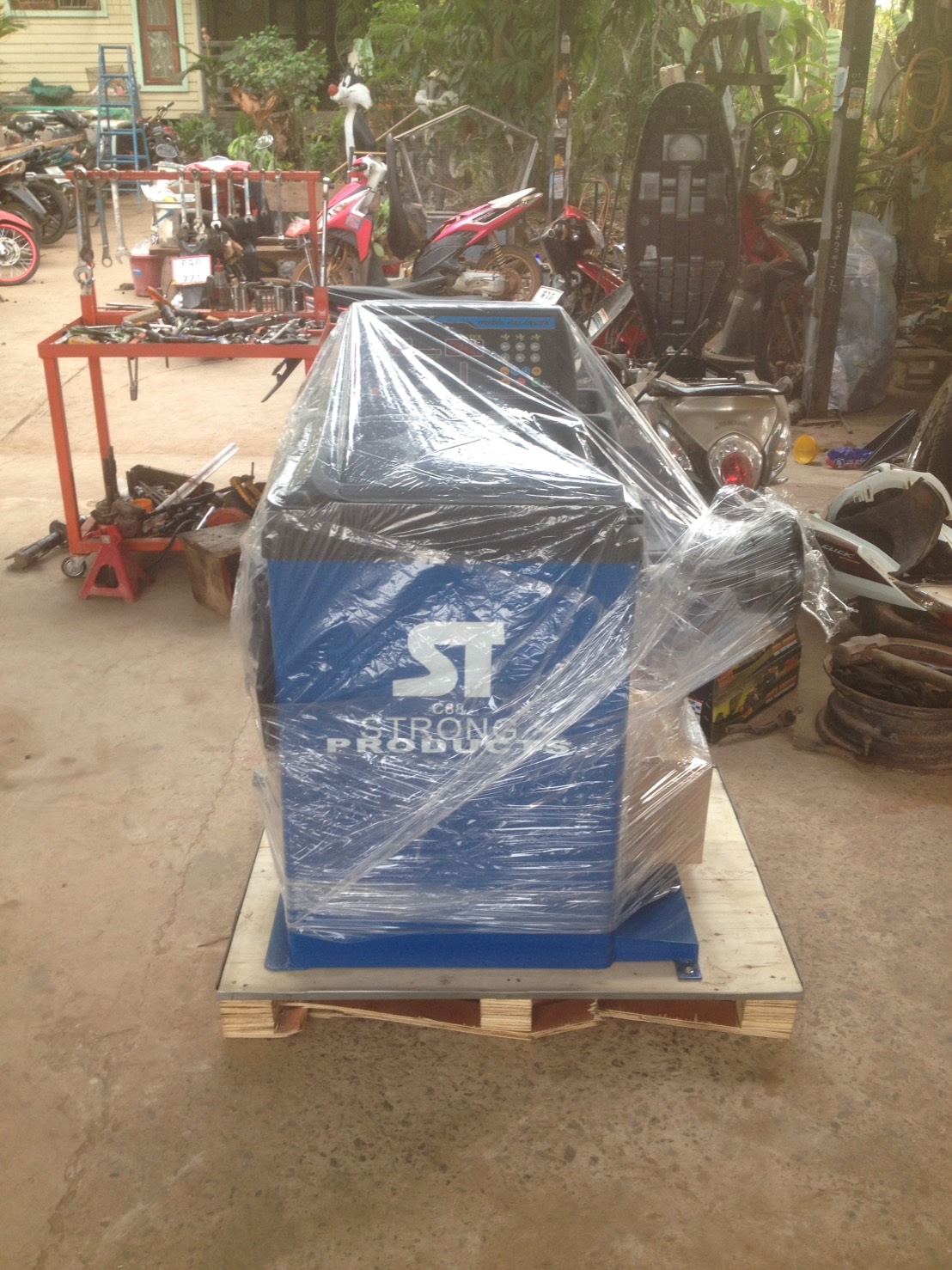 เครื่องถ่วงล้อ C88