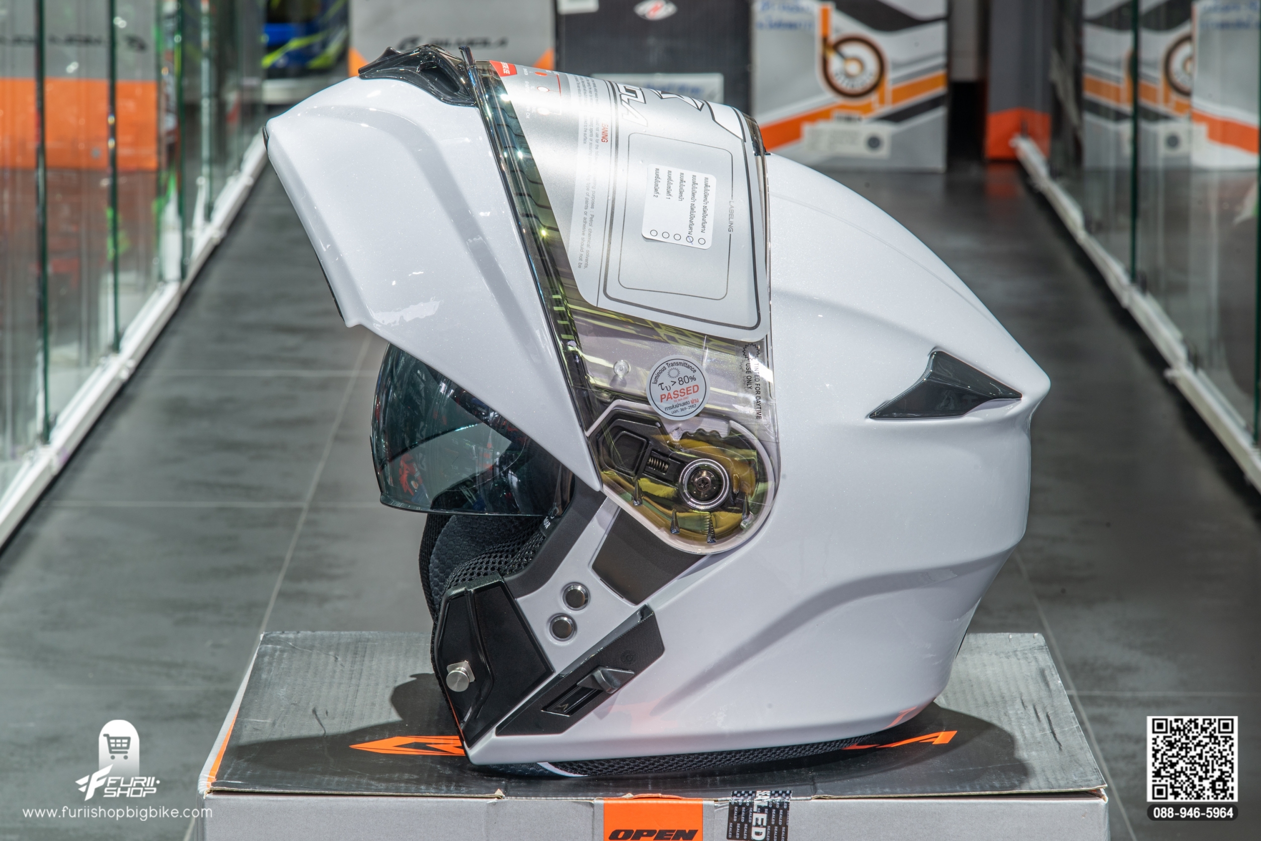 หมวกกันน็อค BIMOLA EXPLORER PLAIN WHITE (GLOSSY)