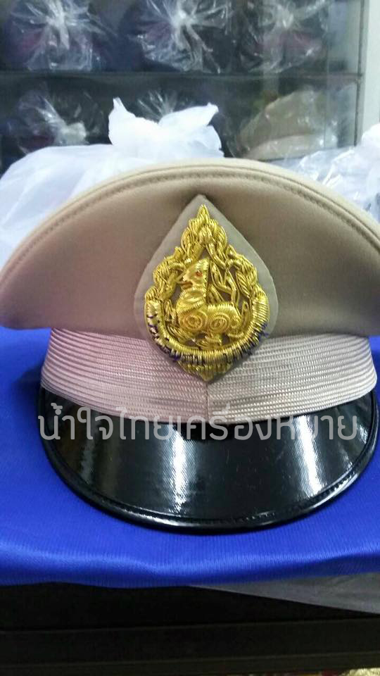 หมวกหม้อตาลชายสีกากี หน้าสิงห์