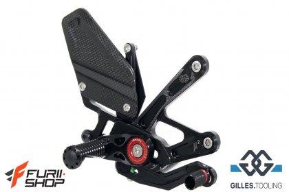 เกียร์โยง GILLES TOOLING MUE2 สีดำ แดง FOR YAMAHA R1/R1M 2020