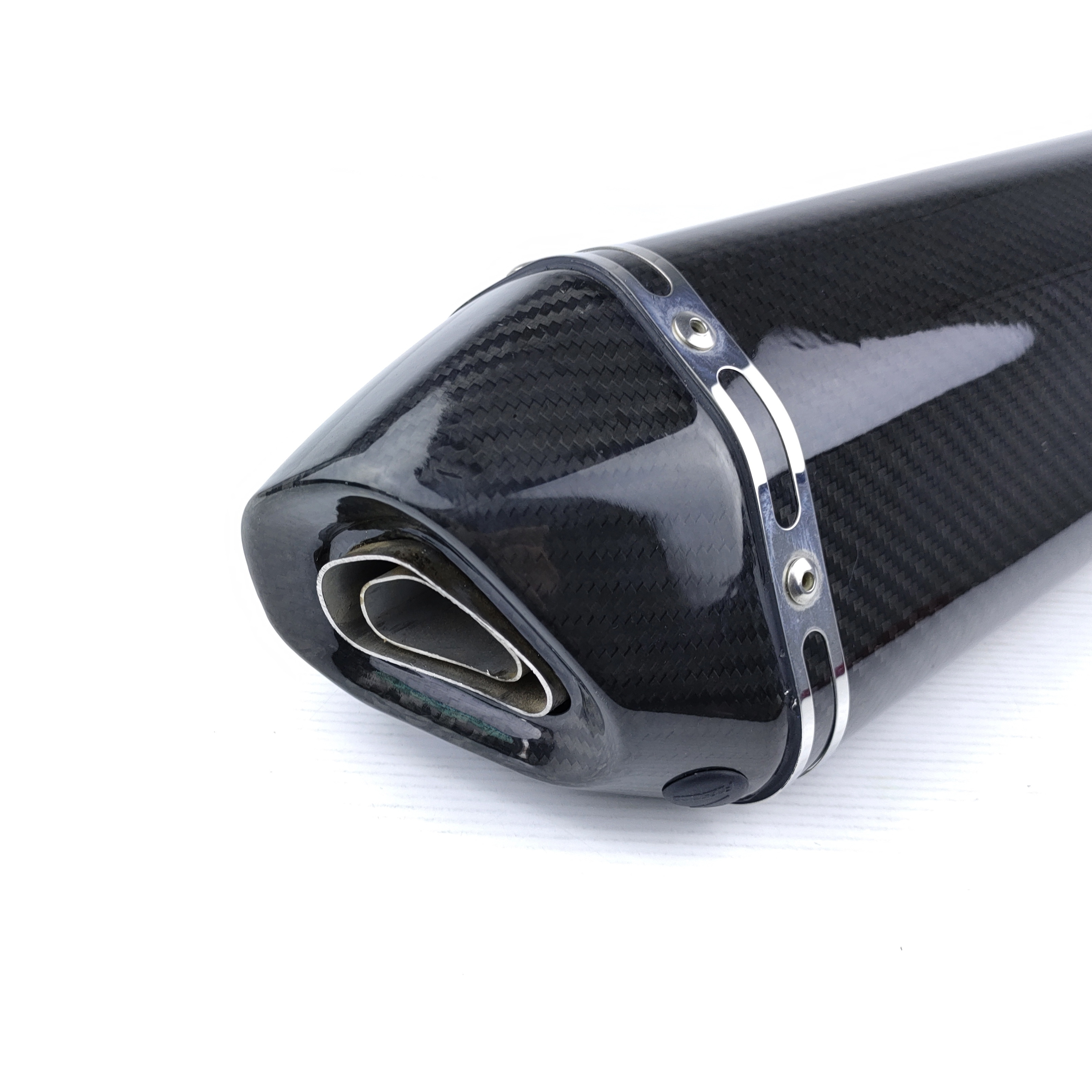 ปลายท่อสูตร ปลายท่อแต่ง Akrapovic สวมคอ 2 นิ้ว ยาว 18 นิ้ว เพียวคาร์บอน