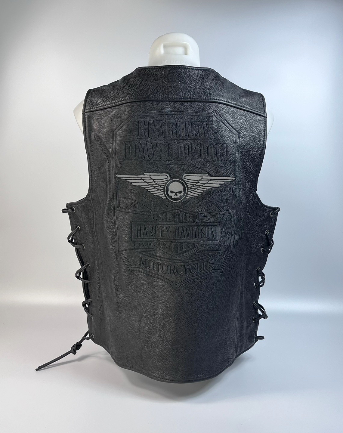 เสื้อกั๊กหนัง Vest leather H-D #97030-11VM