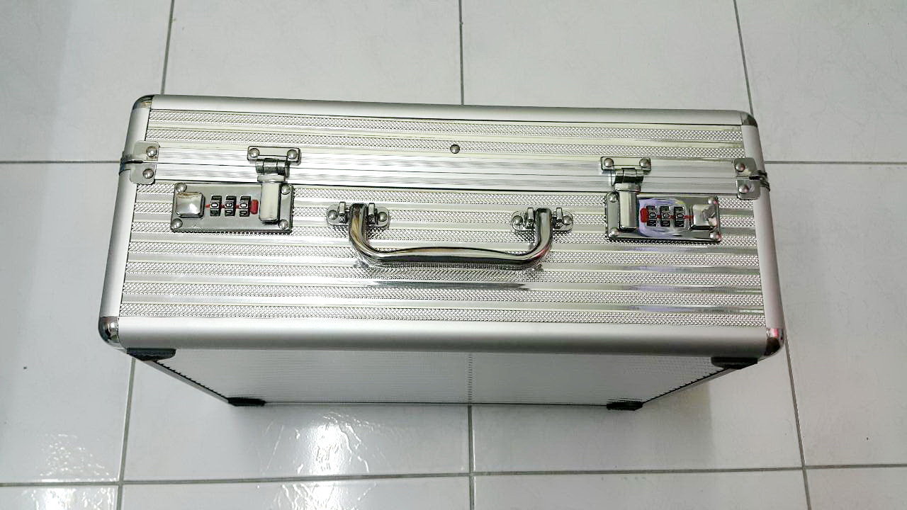 กล่องกระเป๋าอลูมิเนียม 28x38x15