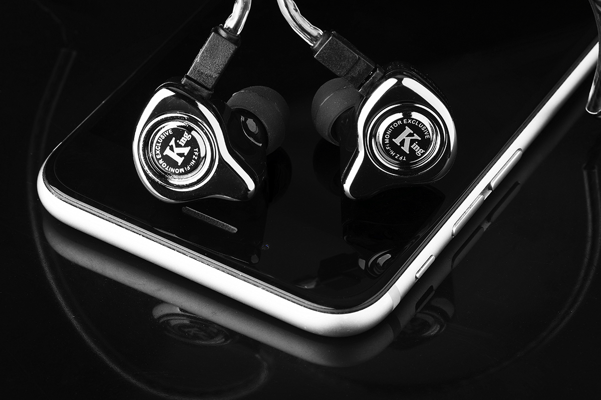 ขายหูฟัง TFZ รุ่น Exclusive Black King Edition (Limited)