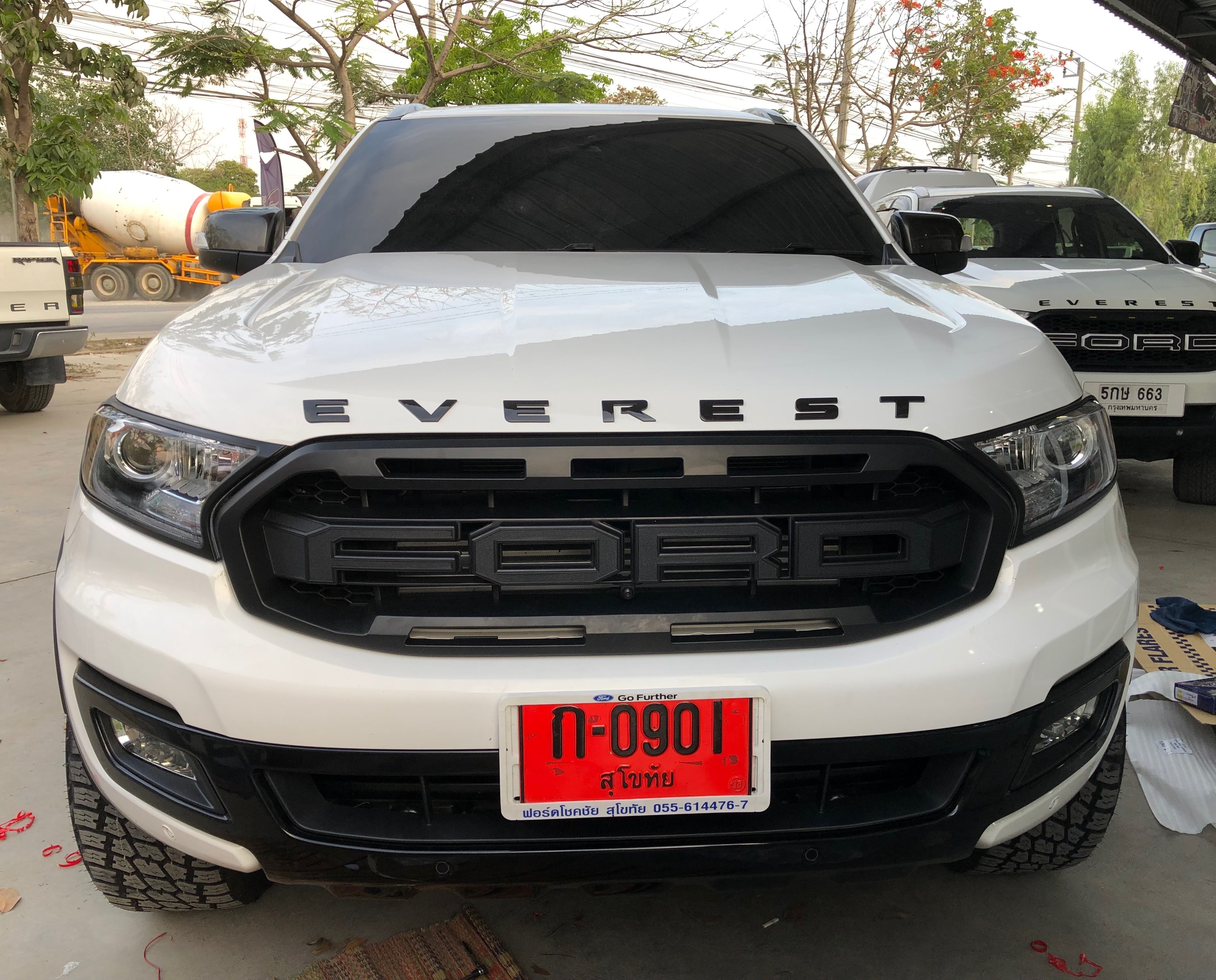 ตัวหนังสือ EVEREST สีดำ Grossy Black