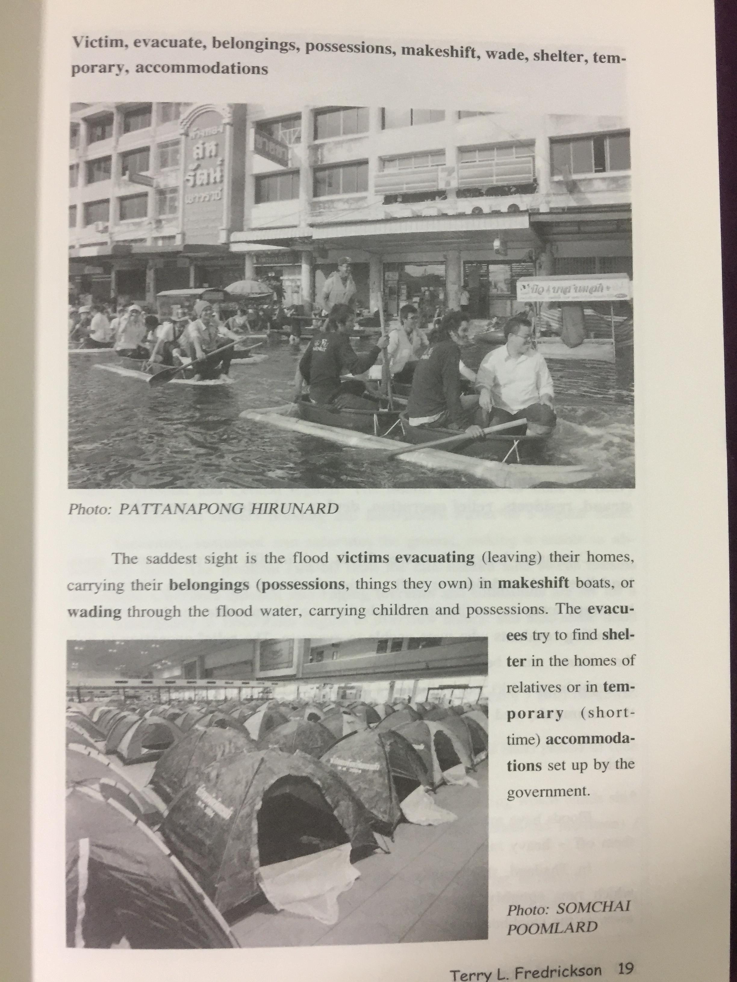 ประเทศไทยจมน้ำ. THAILAND SUBMERGED เรียนภาษาอังกฤษ จากมหาอุทกภัย ข่าวน้ำท่วมใหญ่ปี พ.ศ.2554 ที่เล่าผ่านหน้าหนังสือพิมพ์บางกอกโพสต์ พร้อมแบบฝึกหัดสำหรับผู้เรียนภาษาอังกฤษ แถม CD 1 แผ่น 0 กก.