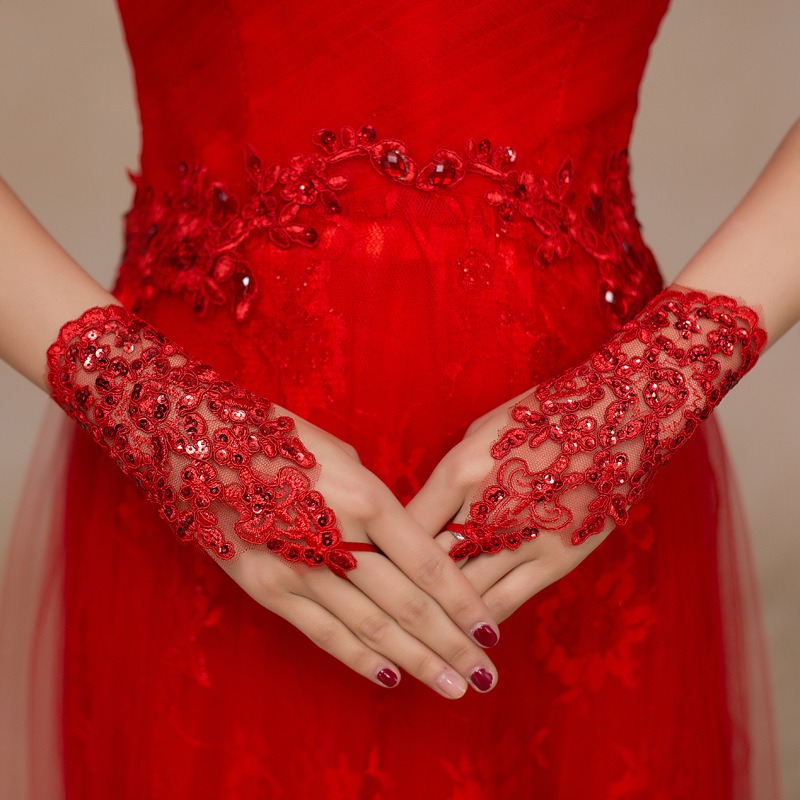 ถุงมือออกงาน สีแดง สั้น