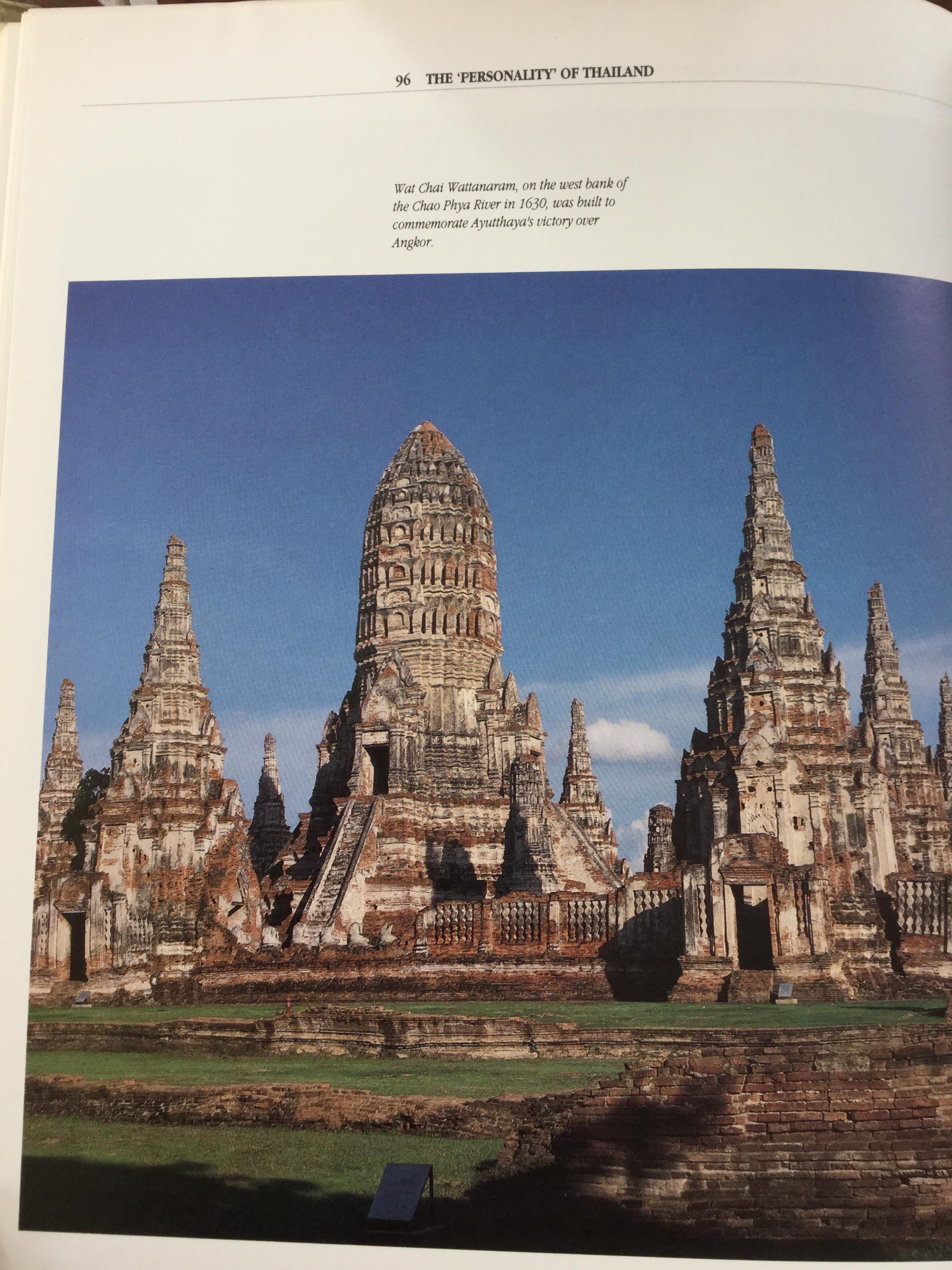 The PERSONALITY of THAILAND. ผู้จัดทำ Tourism Authority of Thailand 3,600 กรัม