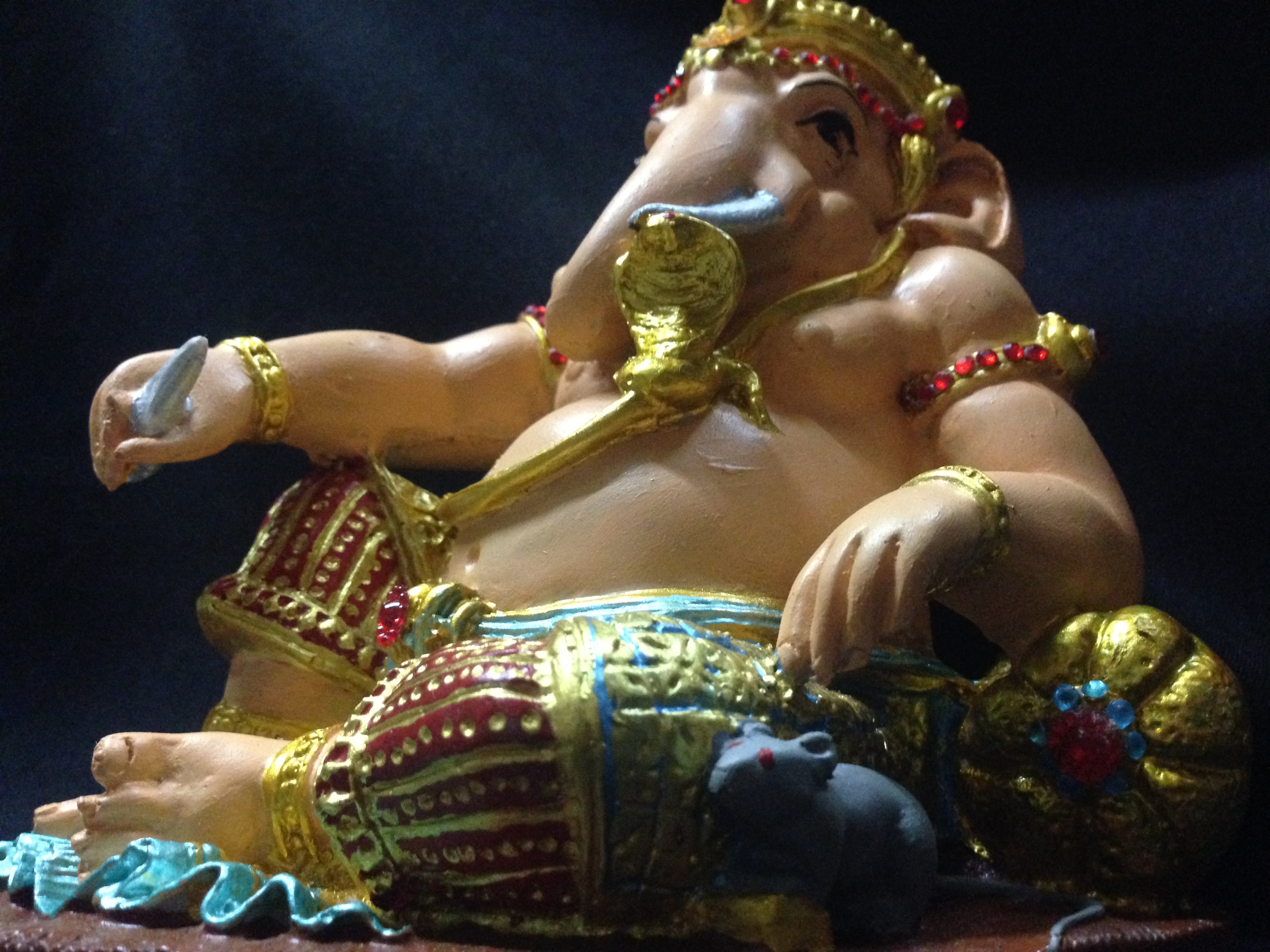 พระพิฆเนศปางเสวยสุข นอนเอกเขนก 2กร