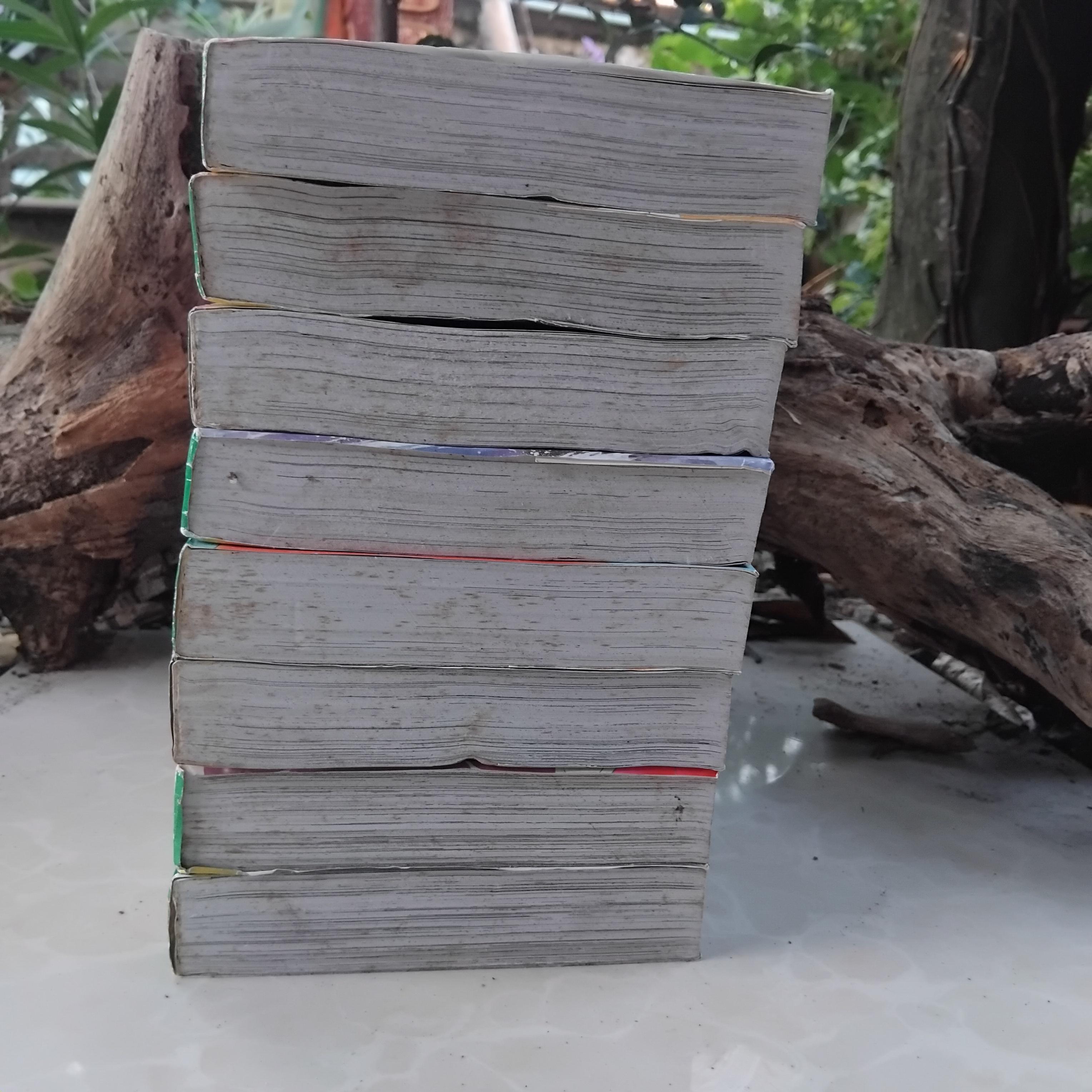 พระจันทร์เลือด โดย SHINOHARA CHIE มือ1 8 เล่มจบครับ