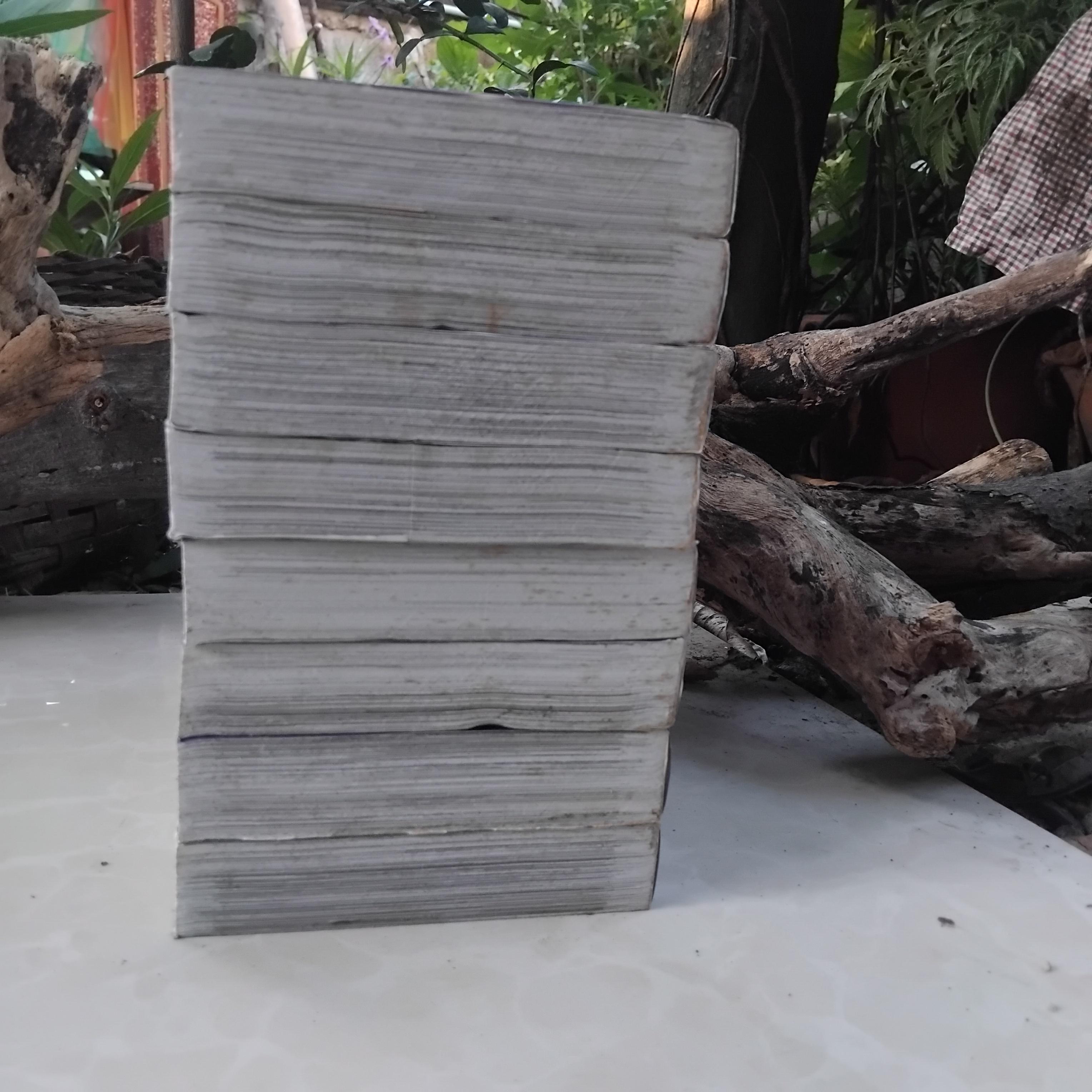 พระจันทร์เลือด โดย SHINOHARA CHIE มือ1 8 เล่มจบครับ