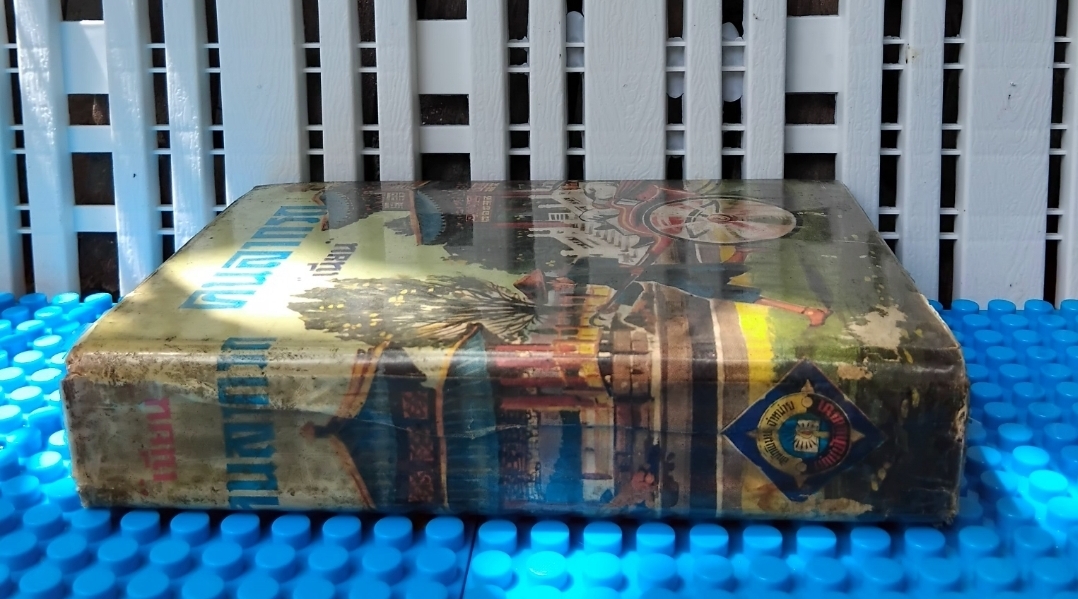 คนลากรถ The Rickshaw Man ของ เหล่าเส้อ แปลโดย เนียน(เนียน กูรมะโรหิต) นิยายชีวิตคนจีนช่วงสมัยจีนปฏิวัติ ปกแข็ง สภาพดี