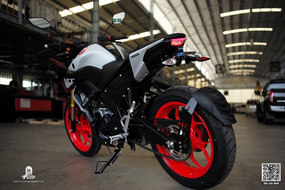 กันดีดขาคู่ M.A.D FOR YAMAHA MT-15