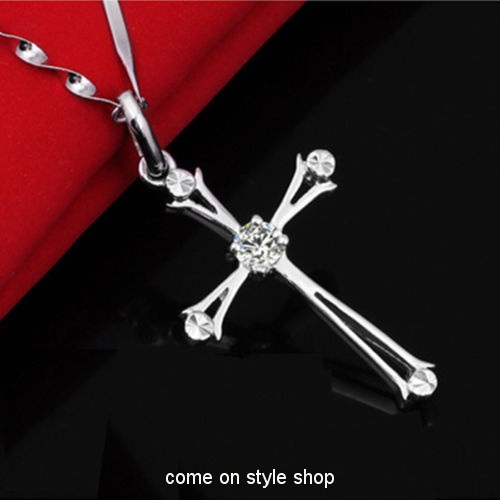 จี้ไม้กางเขน สีเงิน ประดับคริสตัล เลอค่า เครื่องประดับแฟชั่น Silver Cross Crystal Pendant
