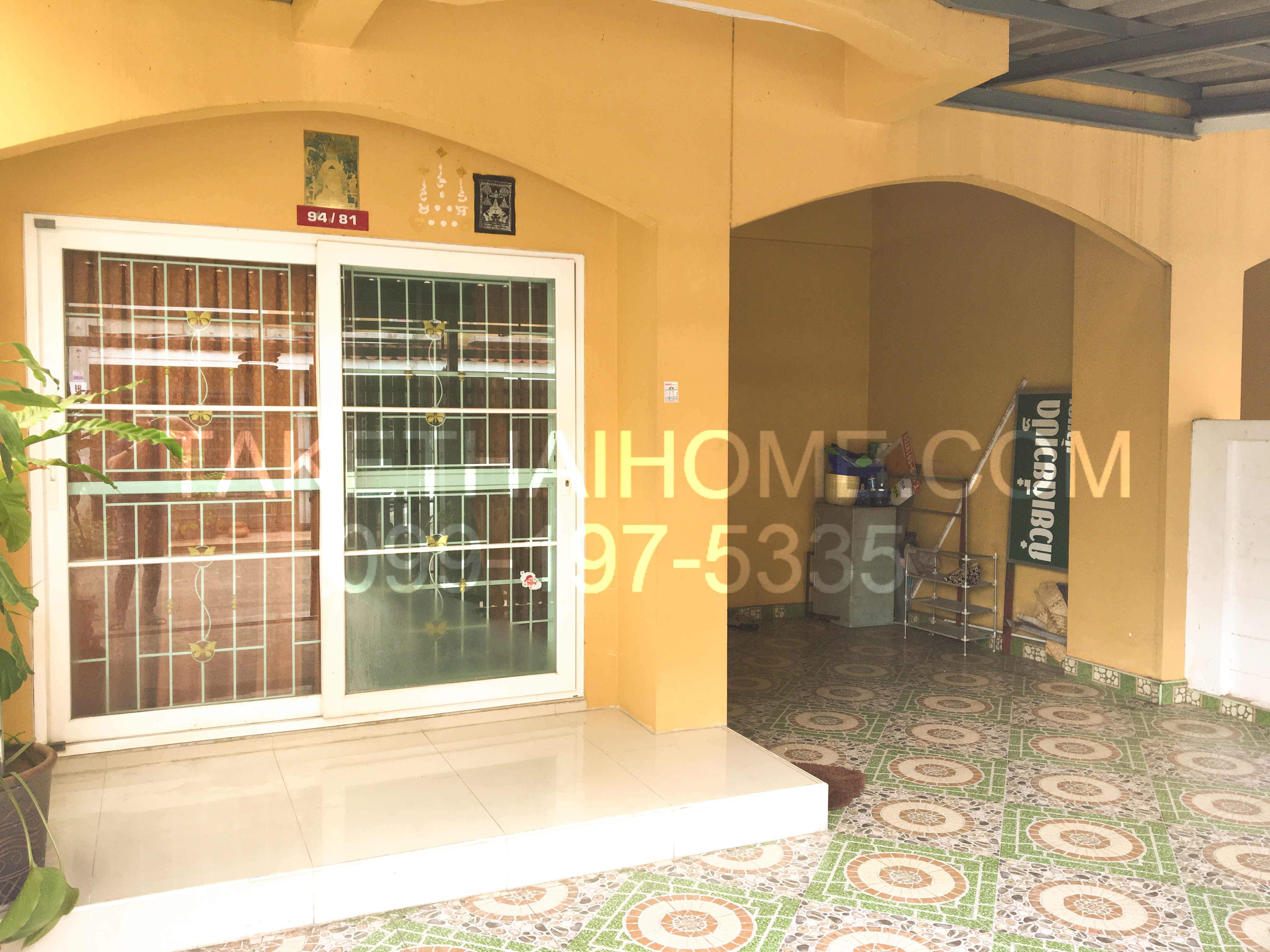 บ้านบัวทองธานี 9 ทาวน์เฮ้าส์ 2ชั้น 21.4 ตรม. 3 นอน 2 น้ำ ต.บางรักพัฒนา อ.บางบัวทอง จ.นนทบุรี ถนน กาญจนาภิเษก-จันทองเอี่ยม-บางกรวยไทรน้อย ใกล้รถไฟฟ้าสายสีม่วงเพียง 2.8กม. ใกล้เซ็นทรัลเวสต์เกต 3.2กม. Baan BuaThong Thanee 9