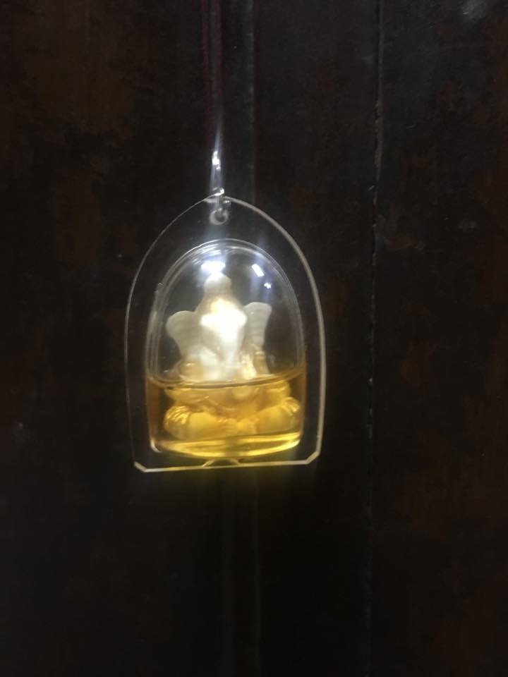 จี้พระพิฆเนศ ในน้ำมันจันทร์