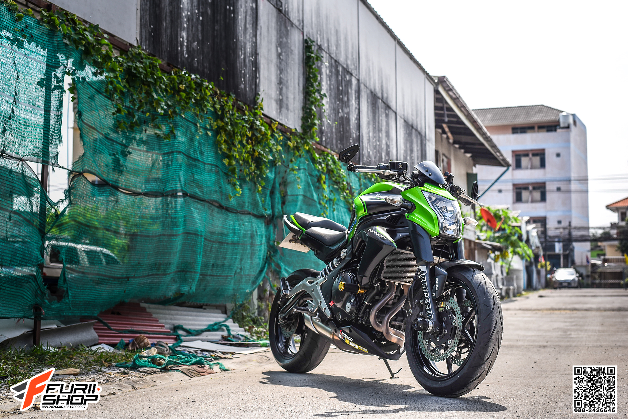สายHEL KAWASAKI ER6N เดินทางเดิม หลัง สายCARBON หัวเบนโจสีเงิน