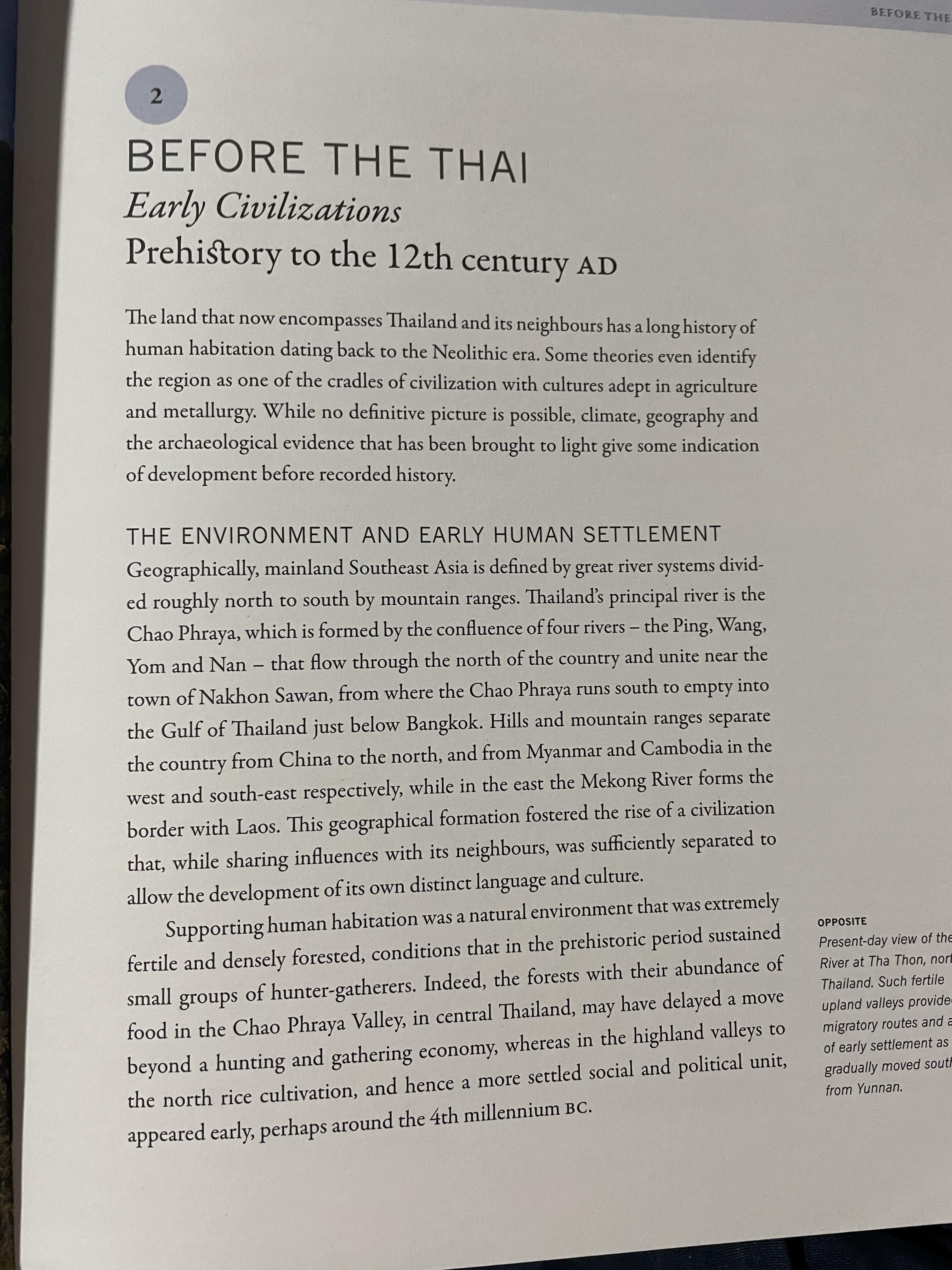 AN.ILLUSTRATED. HISTORY OF THAILAND ผู้เขียน JOHN HOSKIN. 5 กก.