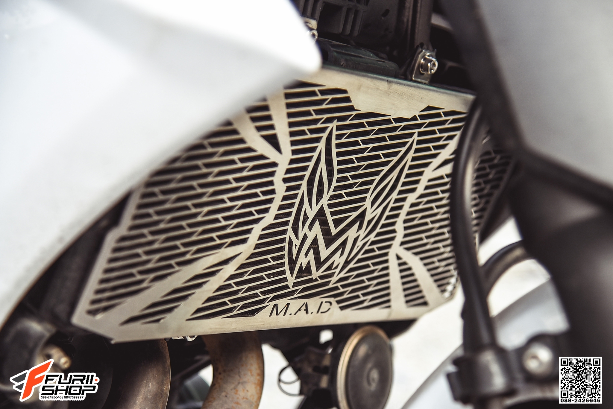 การ์ดหม้อน้ำ Radiator Guard M.A.D FOR KAWASAKI ER6N
