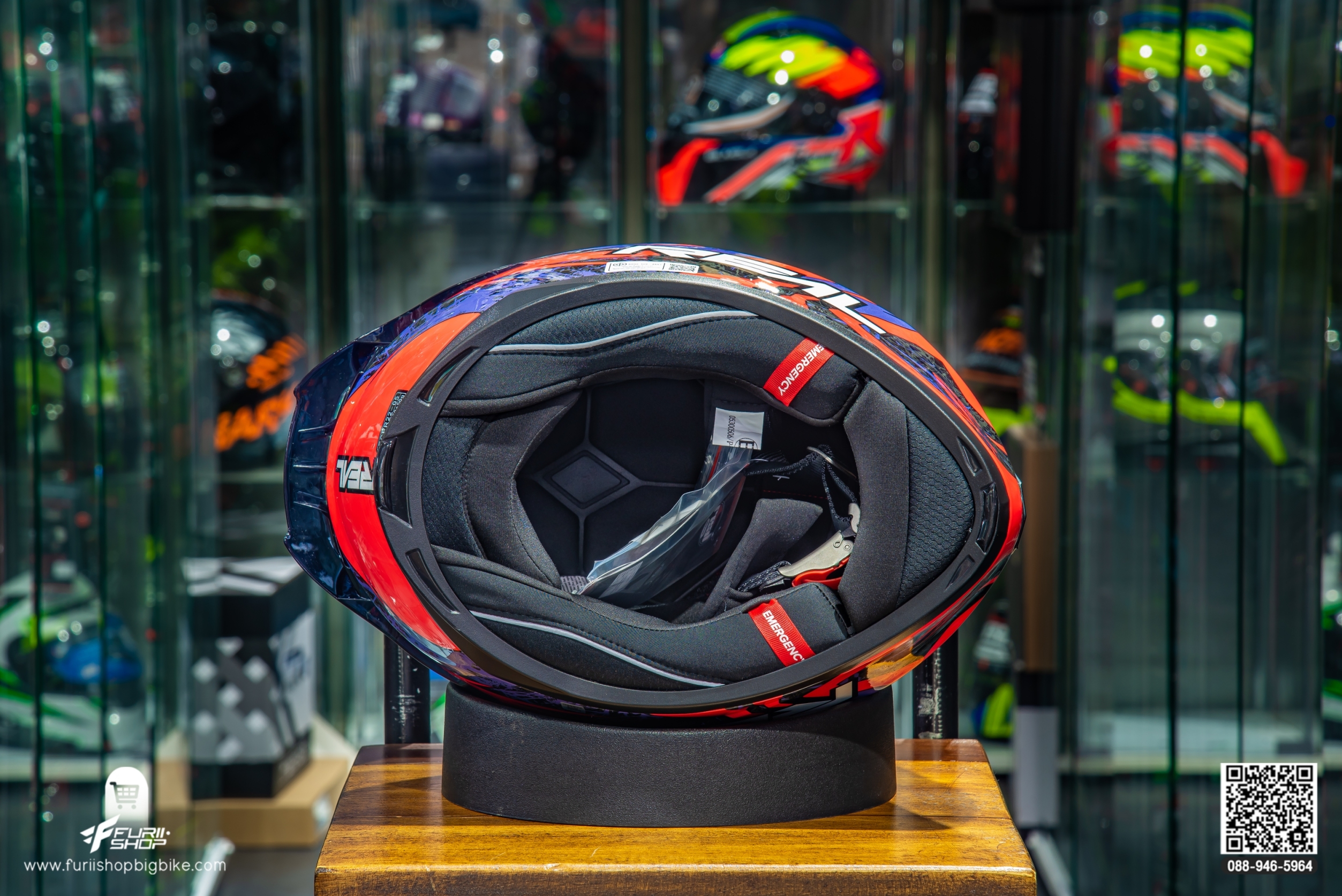 หมวกกันน็อค REAL RAPTOR STRATOS ดำ-แดง