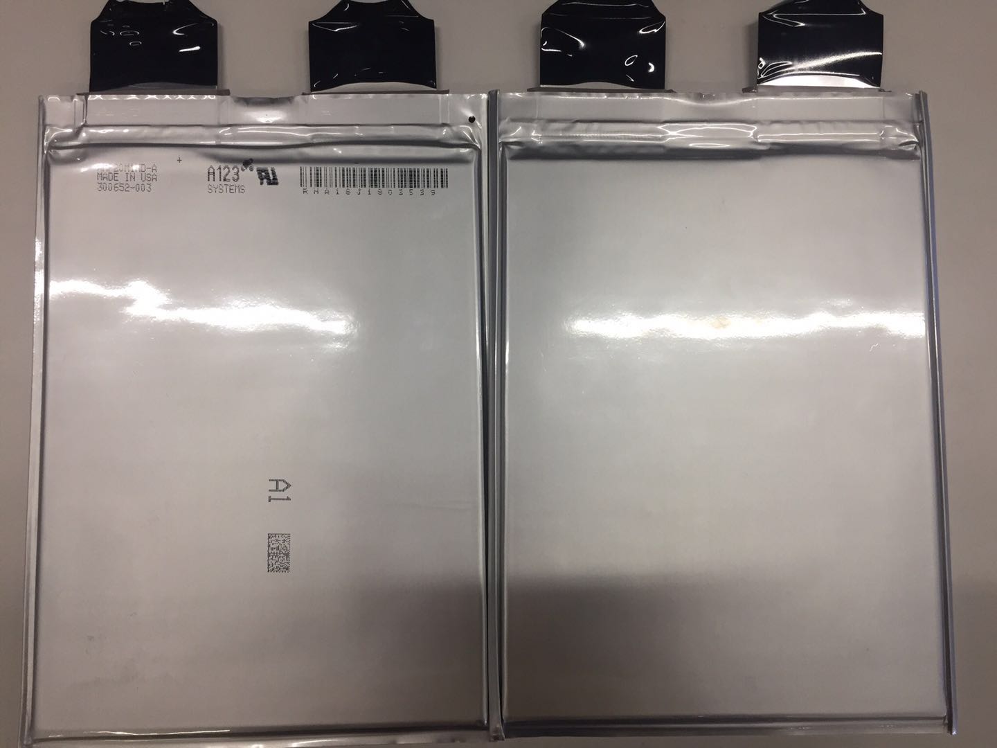 แบตเตอรี่ลิเที่ยม 3.2V 20AH(Lithium Ion Prismatic Pouch Cell 3.2V 20Ah LiFePO4)