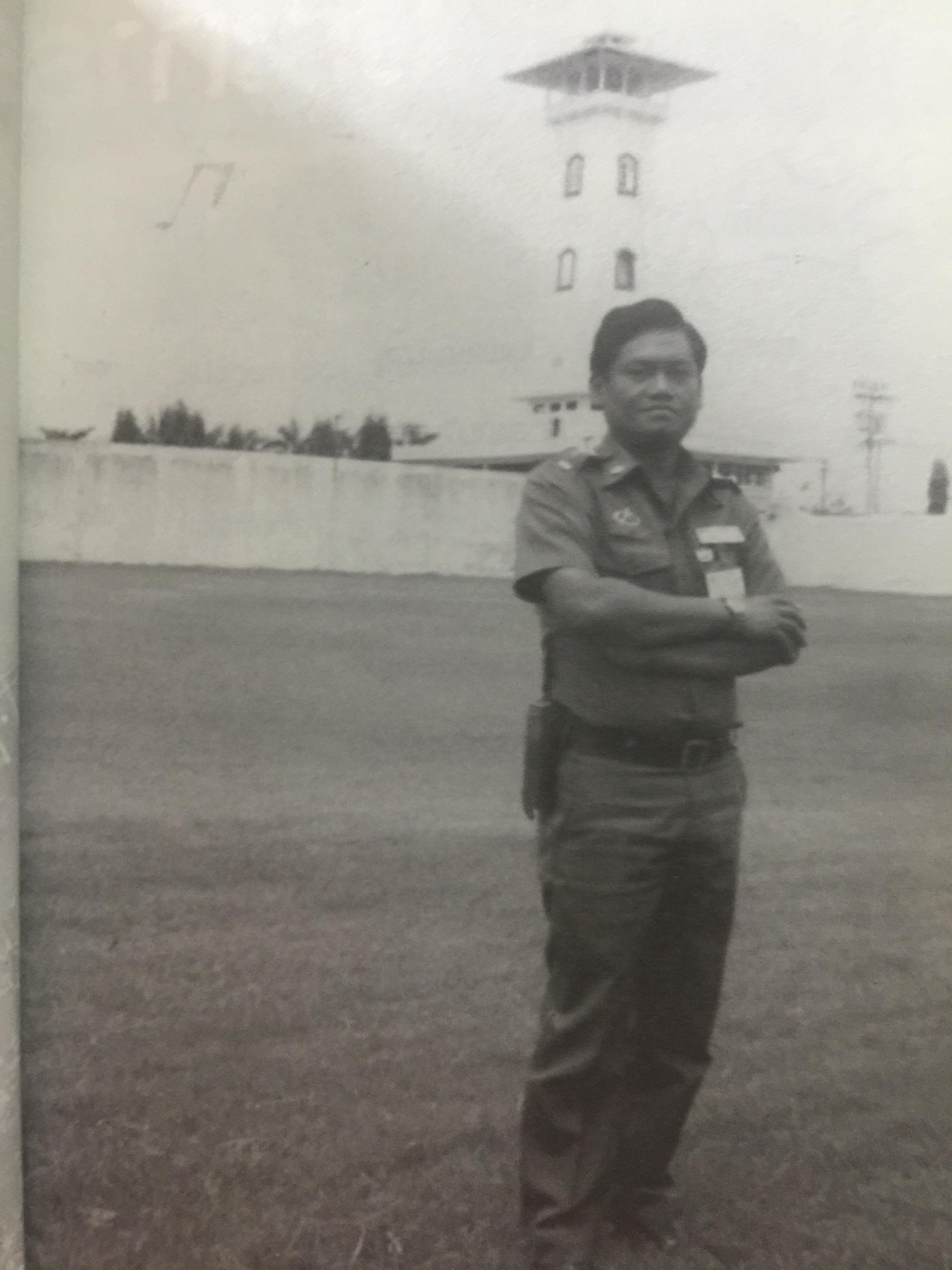 คุกบางขวาง. บันทึก แดนประหาร ผู้เขียน เชาวเรศน์ จารุบุณย์ 2 กก.
