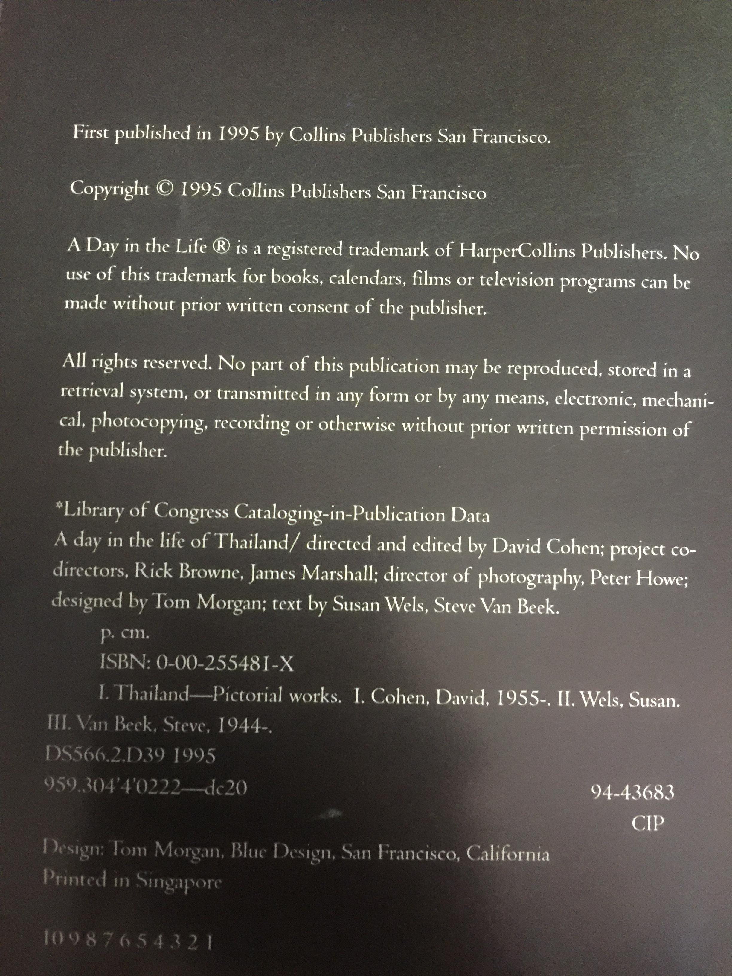 THAILAND A Day in the Life of Thailand. Photographed by more than 50 of the World ‘s best Photojournalists on a single day 750 กรัม