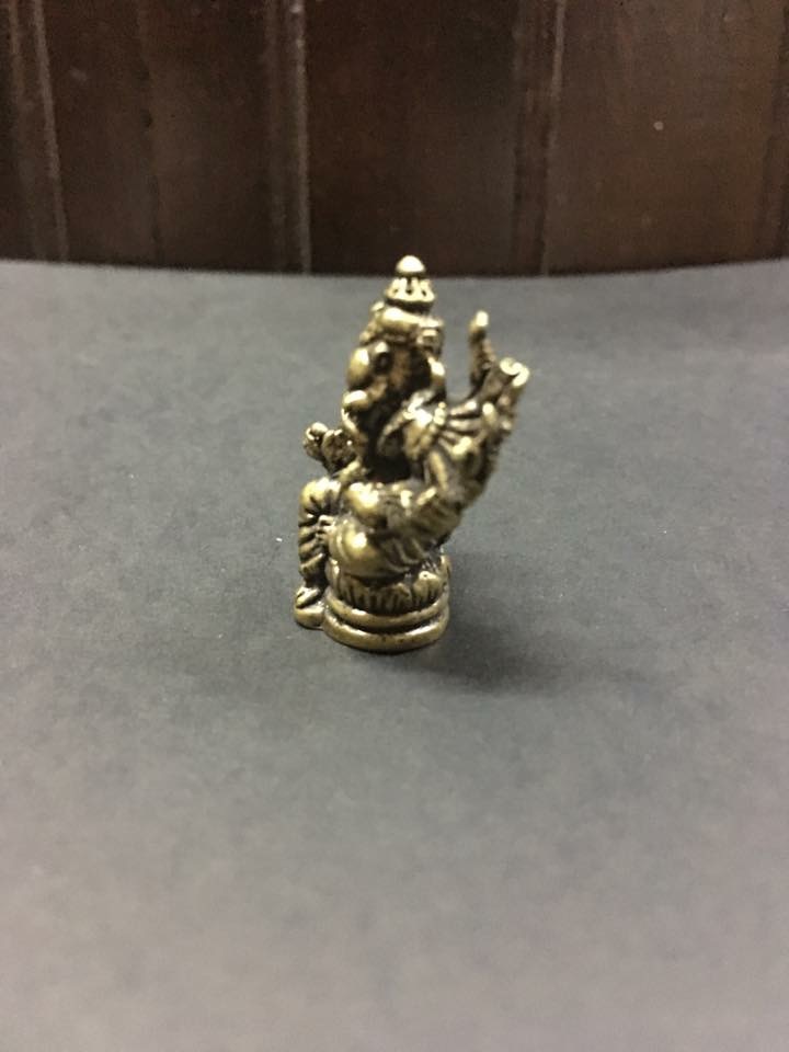 พระพิฆเนศ 16กร องค์เล็ก เนื้อทองเหลือง