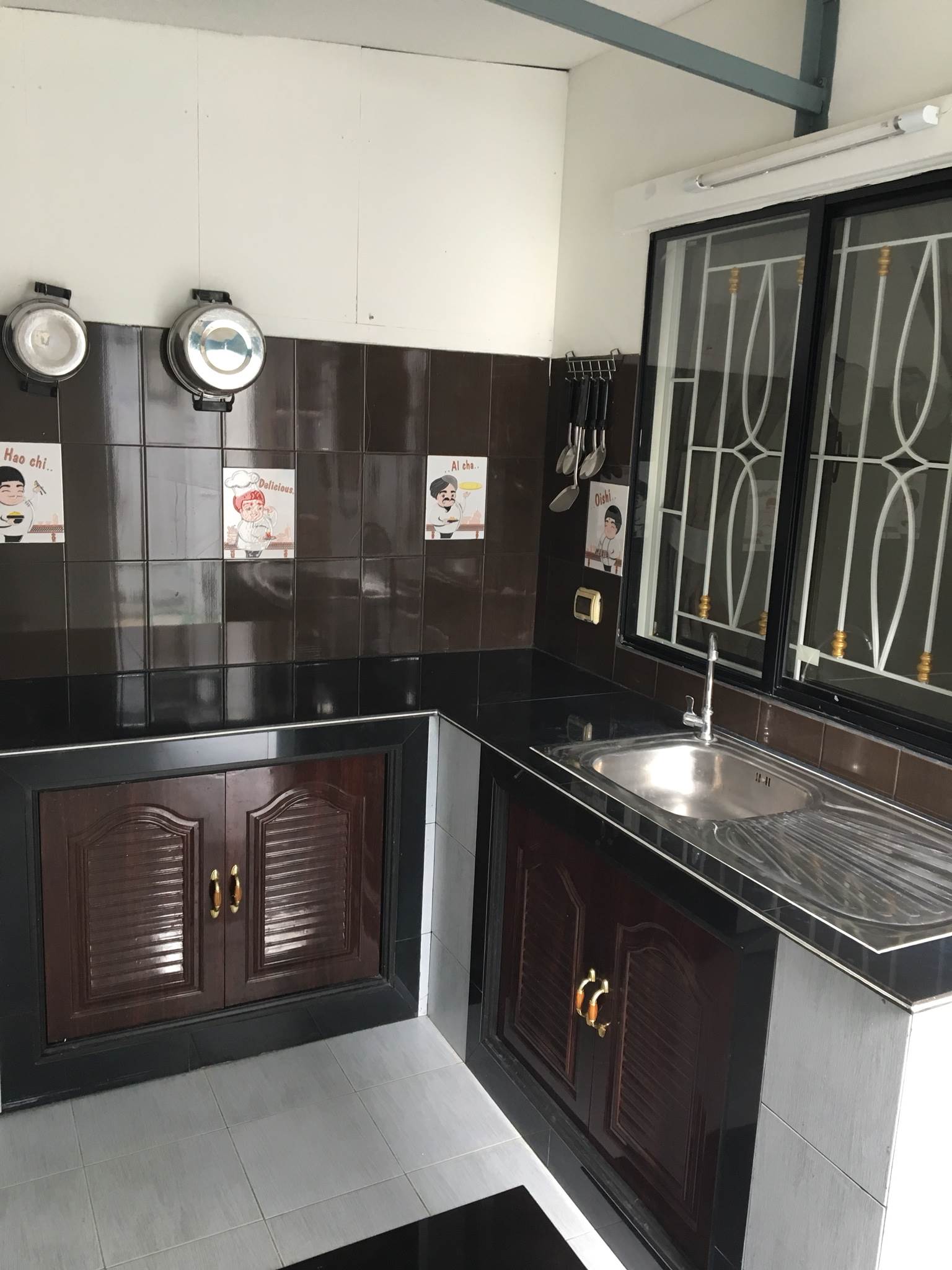 หมู่บ้านพฤกษา 54 บางใหญ่-เซ็นทรัลเวสท์เกต ถนนกาญจนาภิเษก (ซ.คลองถนน) หน้ากว้าง 6 เมตร สภาพแวดล้อมดีเยี่ยม เดินทางสะดวก 5นาทีถึง รถไฟฟ้าสายสีม่วงสถานี "ตลาดบางใหญ่" และ สถานี"คลองบางไผ่"