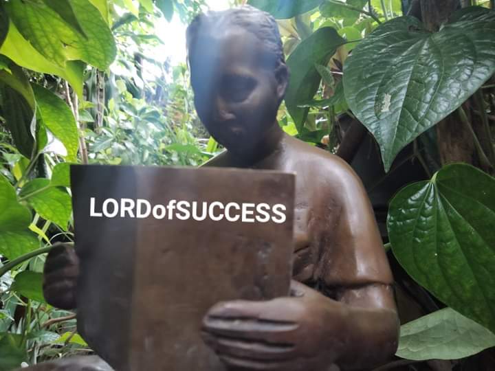 องค์หล่อทองเหลืองรัชกาลที่ 5 ทรงหนังสือ สูง 12 นิ้ว ปางหายากมาก